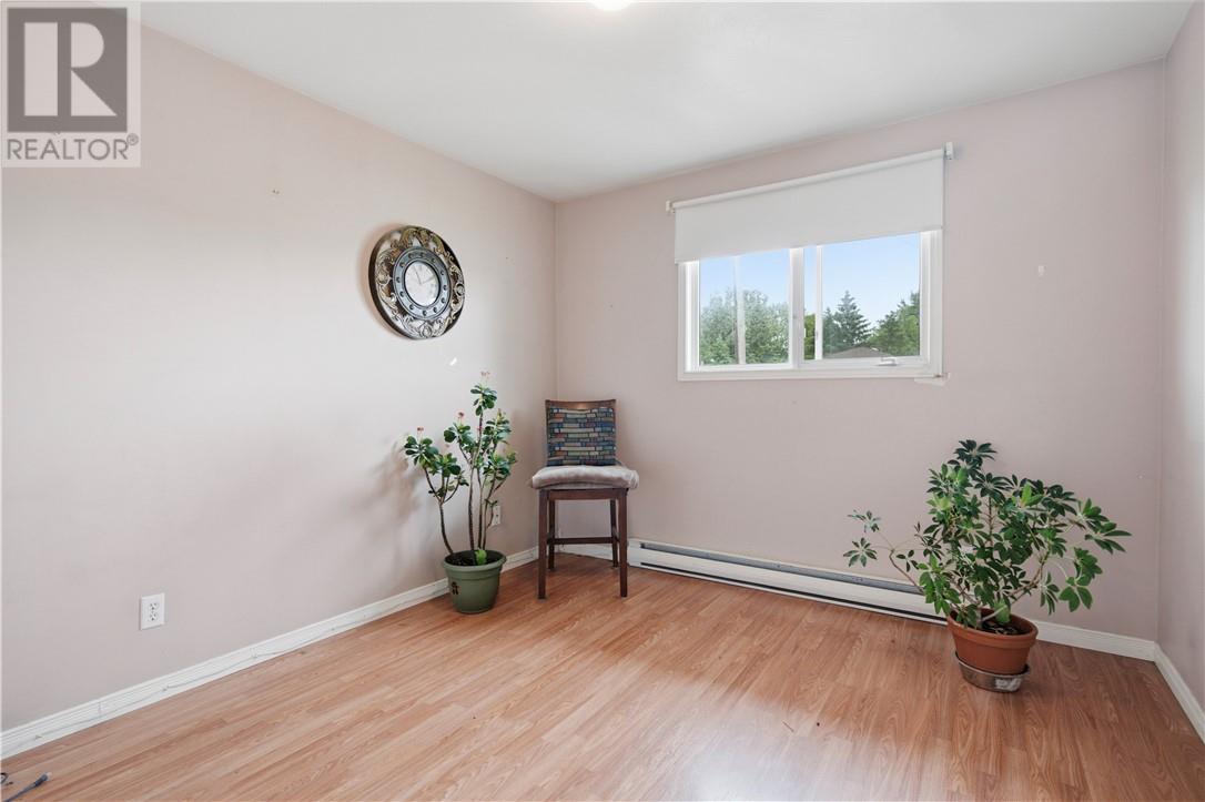 3007 Marie Avenue, Val Caron, Ontario  P3N 1C2 - Photo 17 - 2128713