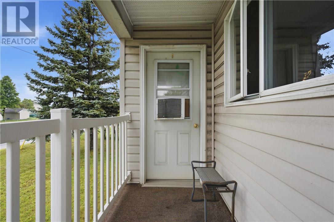 3007 Marie Avenue, Val Caron, Ontario  P3N 1C2 - Photo 36 - 2128713