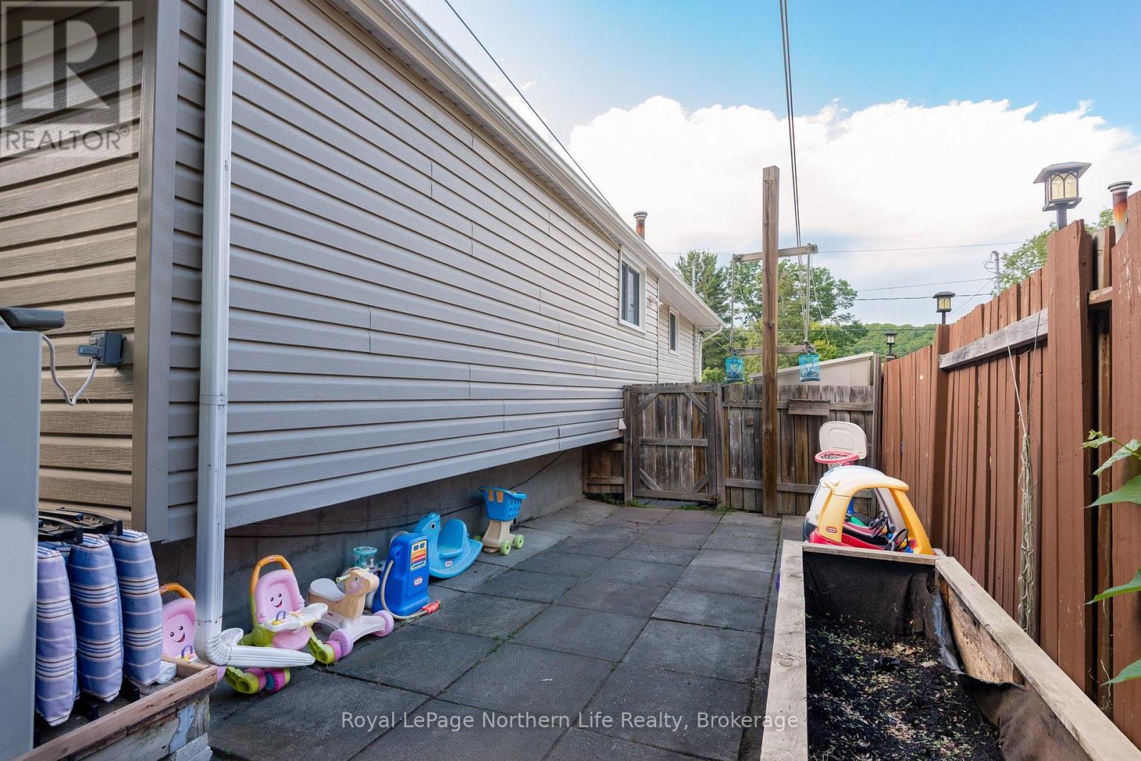 325 Gordon Drive, North Bay (Widdifield), Ontario  P1B 8V8 - Photo 36 - X13479012