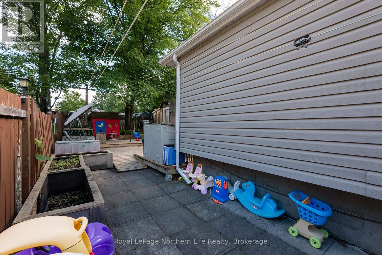 325 Gordon Drive, North Bay (Widdifield), Ontario  P1B 8V8 - Photo 37 - X13479012
