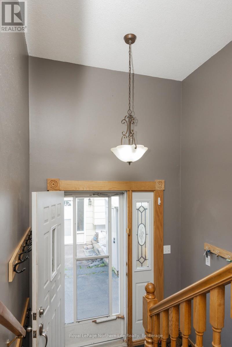 325 Gordon Drive, North Bay (Widdifield), Ontario  P1B 8V8 - Photo 4 - X13479012
