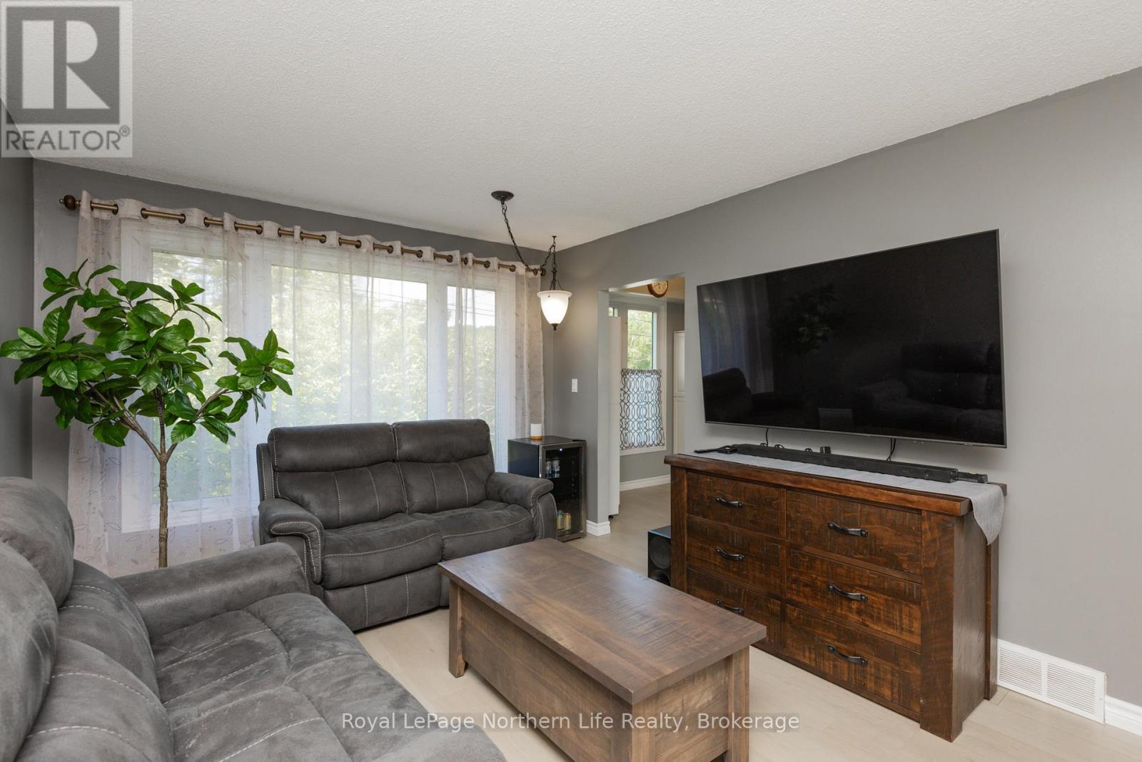 325 Gordon Drive, North Bay (Widdifield), Ontario  P1B 8V8 - Photo 6 - X13479012