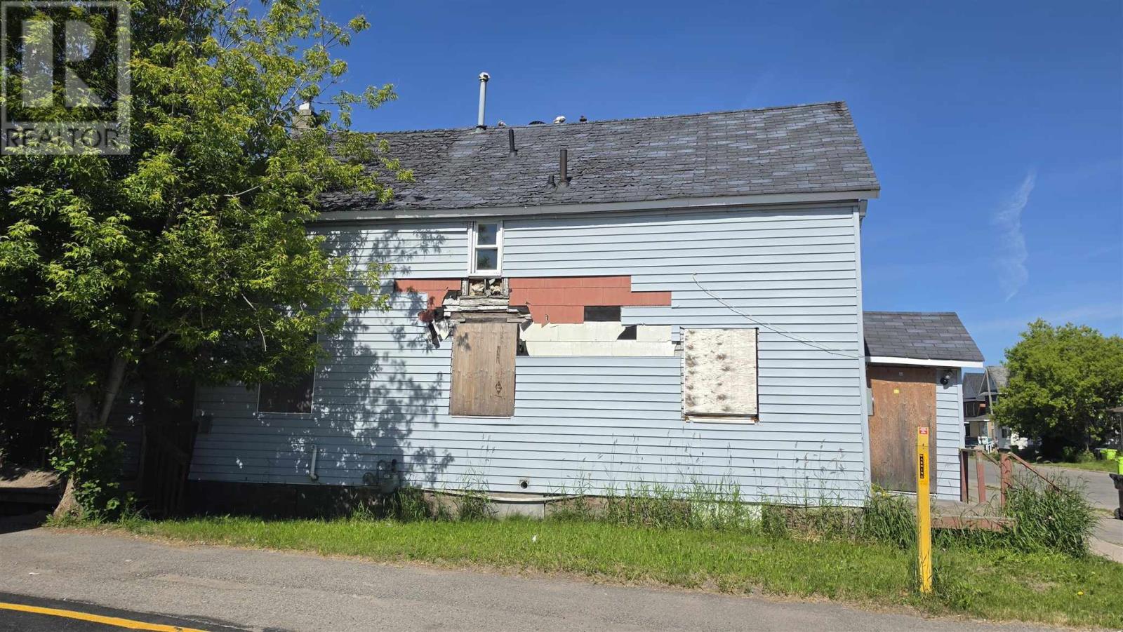 21 Cathcart St, Sault Ste. Marie, Ontario  P6A 1C9 - Photo 4 - SM260157