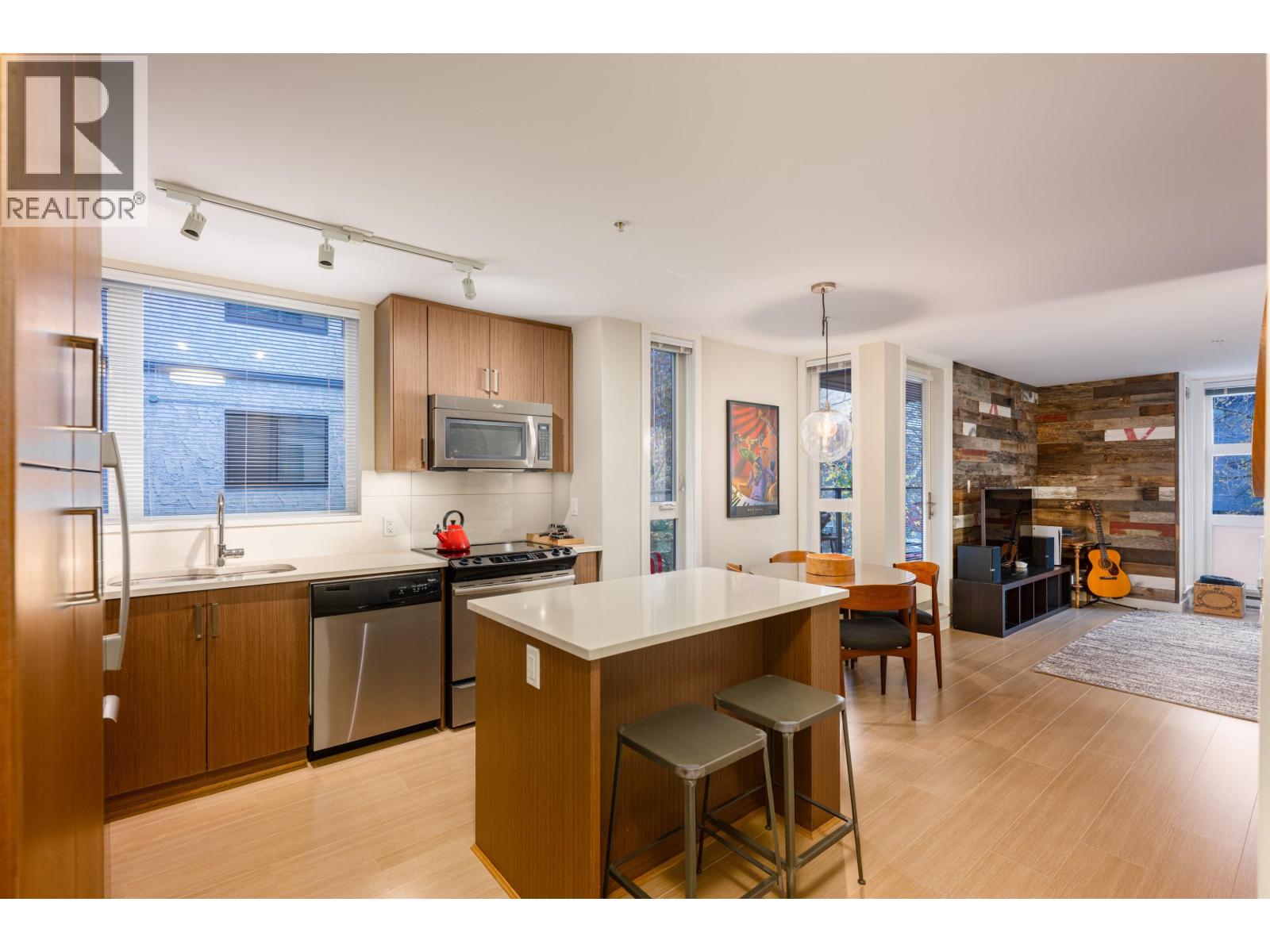 201 562 E 7th Avenue, Vancouver, British Columbia  V5T 1N7 - Photo 2 - R3138824