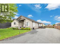440 WEST BELLE RIVER ROAD, Lakeshore, Ontario