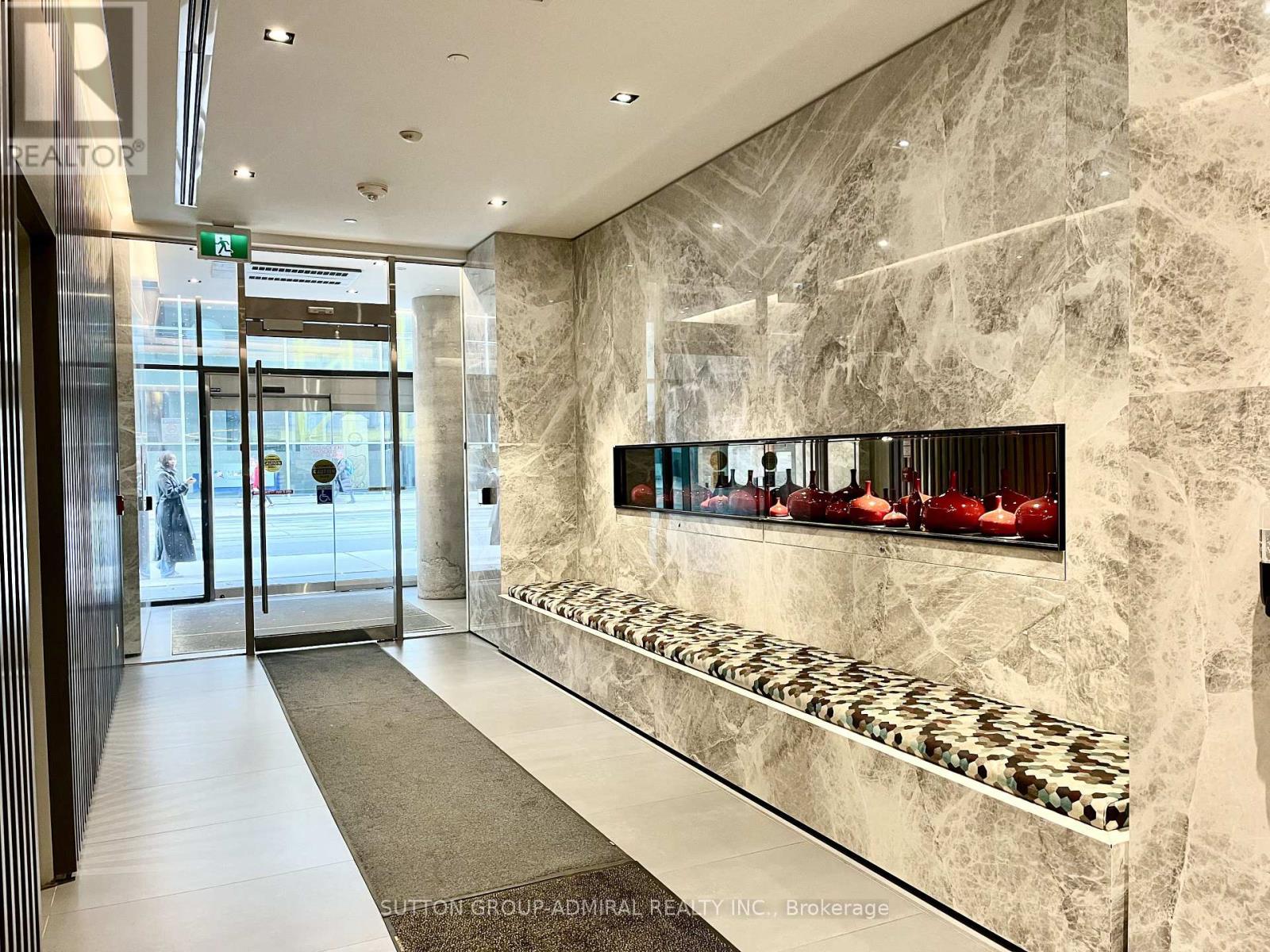 1412 - 215 Queen Street W, Toronto, Ontario  M5A 1S2 - Photo 2 - C13479064