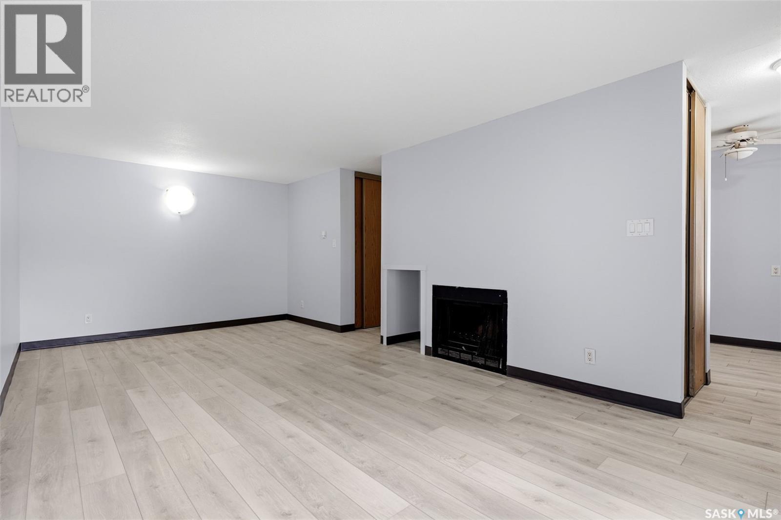 106 51 Rodenbush Drive, Regina, Saskatchewan  S4R 8C7 - Photo 5 - SK040113