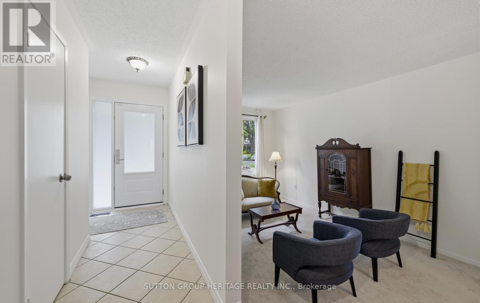 26 Fearn Crescent, Ajax, Ontario  L1S 5L6 - Photo 4 - E13479030