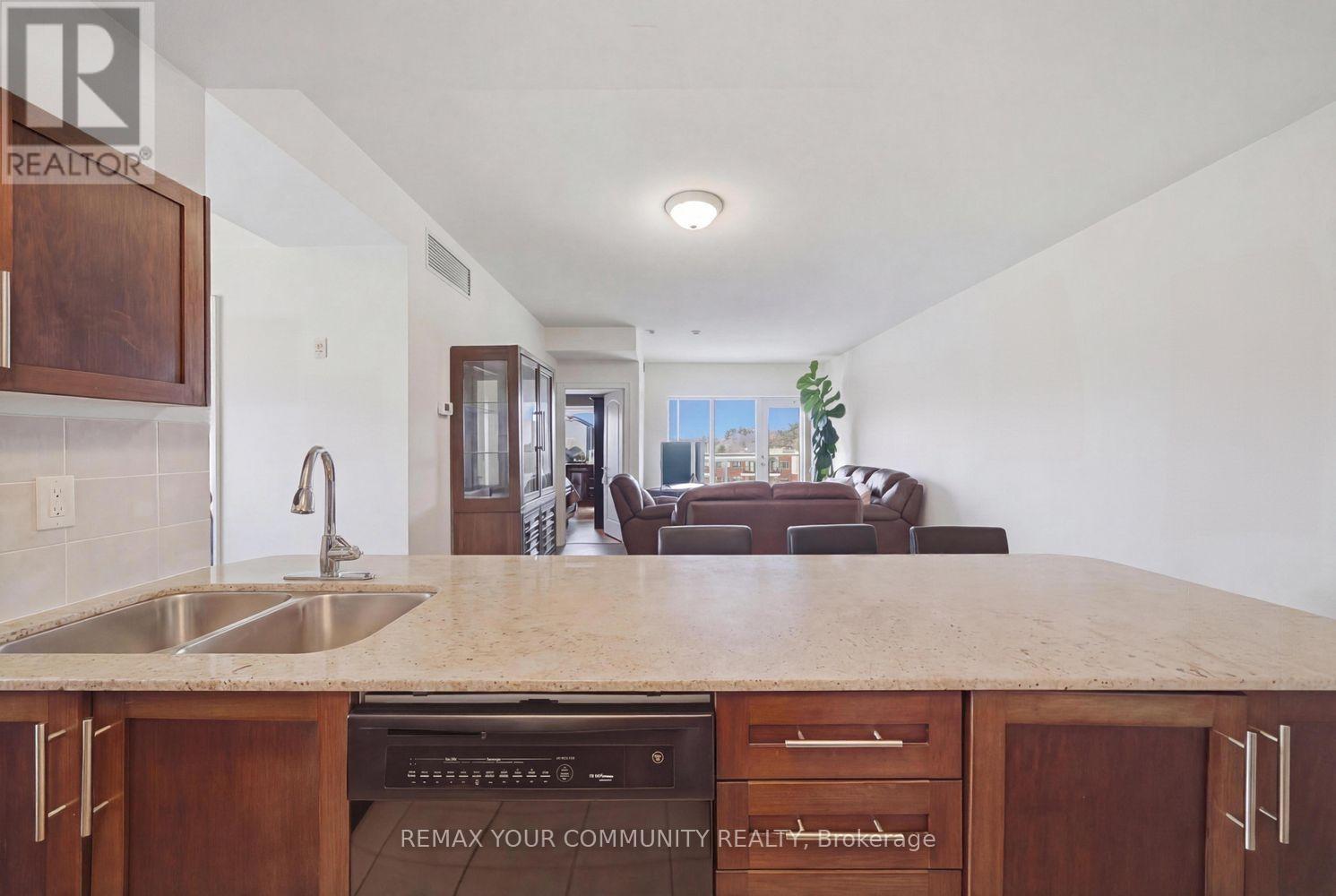 505 - 160 Woodbridge Avenue, Vaughan, Ontario  L4L 0B8 - Photo 4 - N13478924