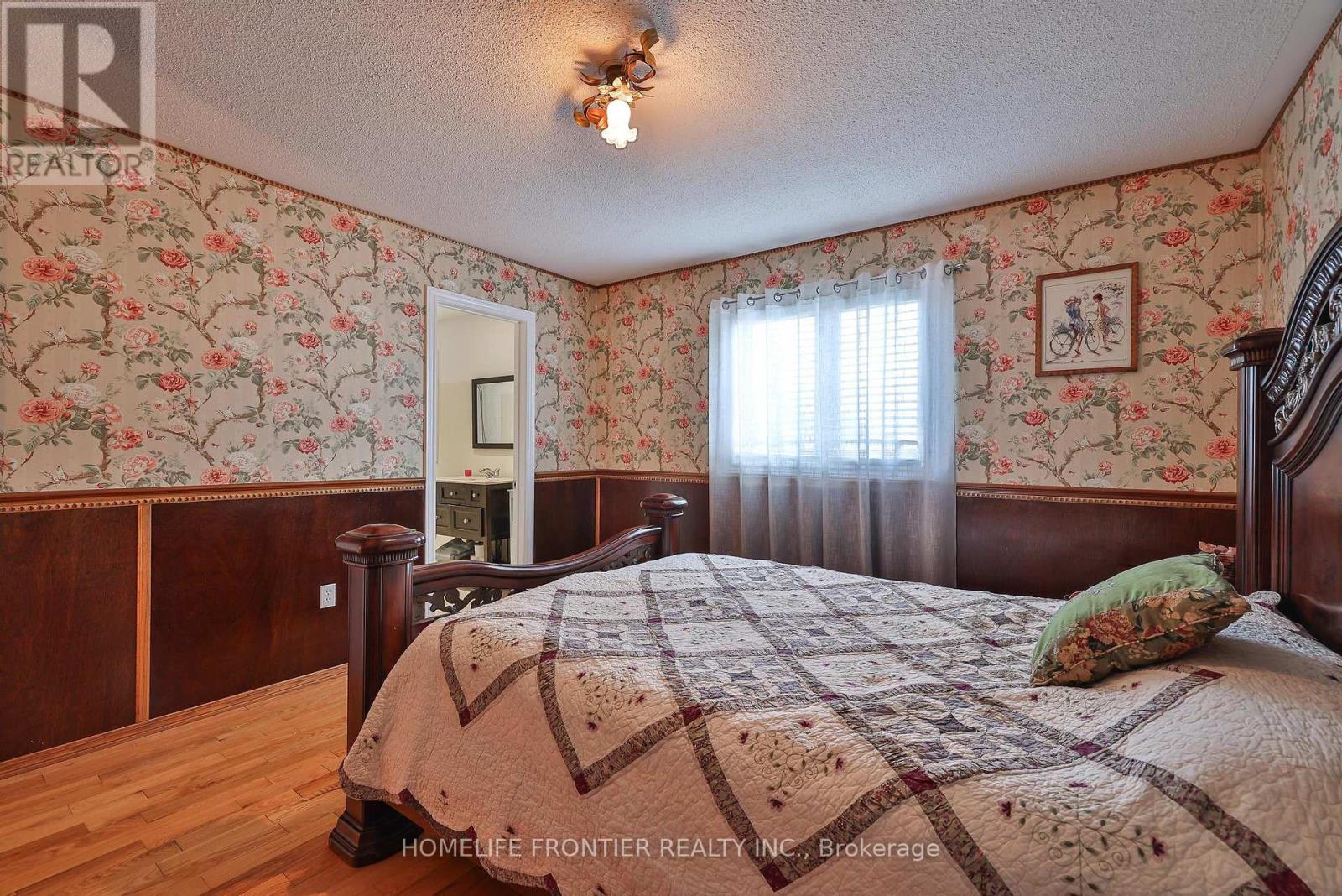 110 Red River Crescent, Newmarket, Ontario  L3X 2R1 - Photo 32 - N13479008