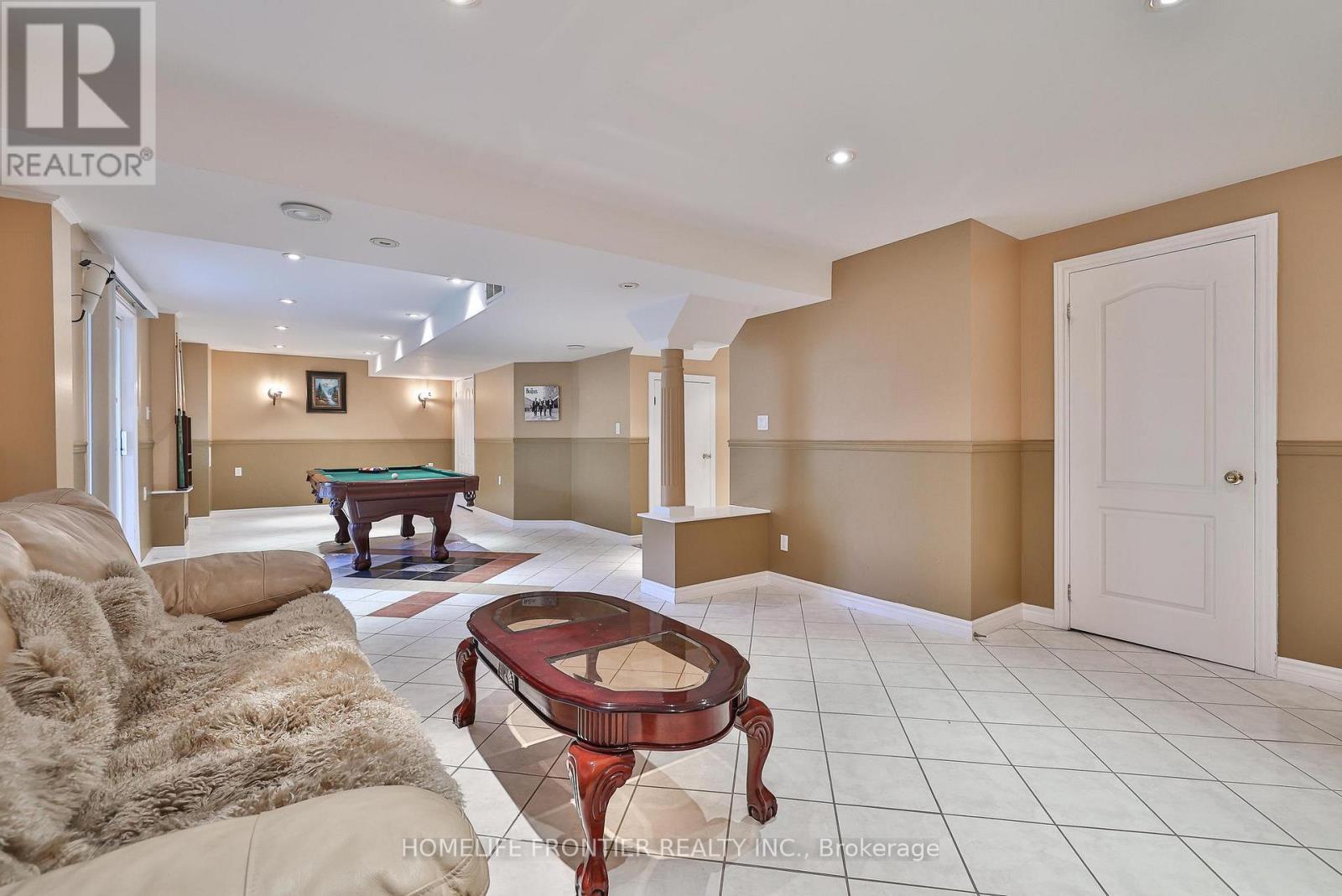 110 Red River Crescent, Newmarket, Ontario  L3X 2R1 - Photo 47 - N13479008