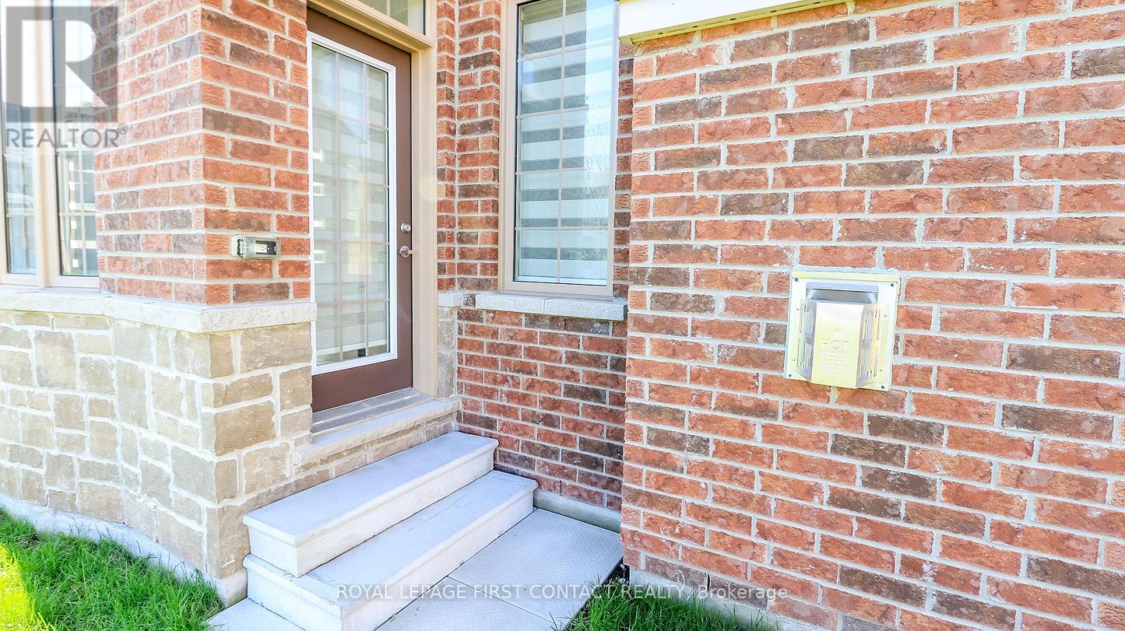 58 Sanford Circle, Springwater, Ontario  L9X 2A9 - Photo 9 - S13478894