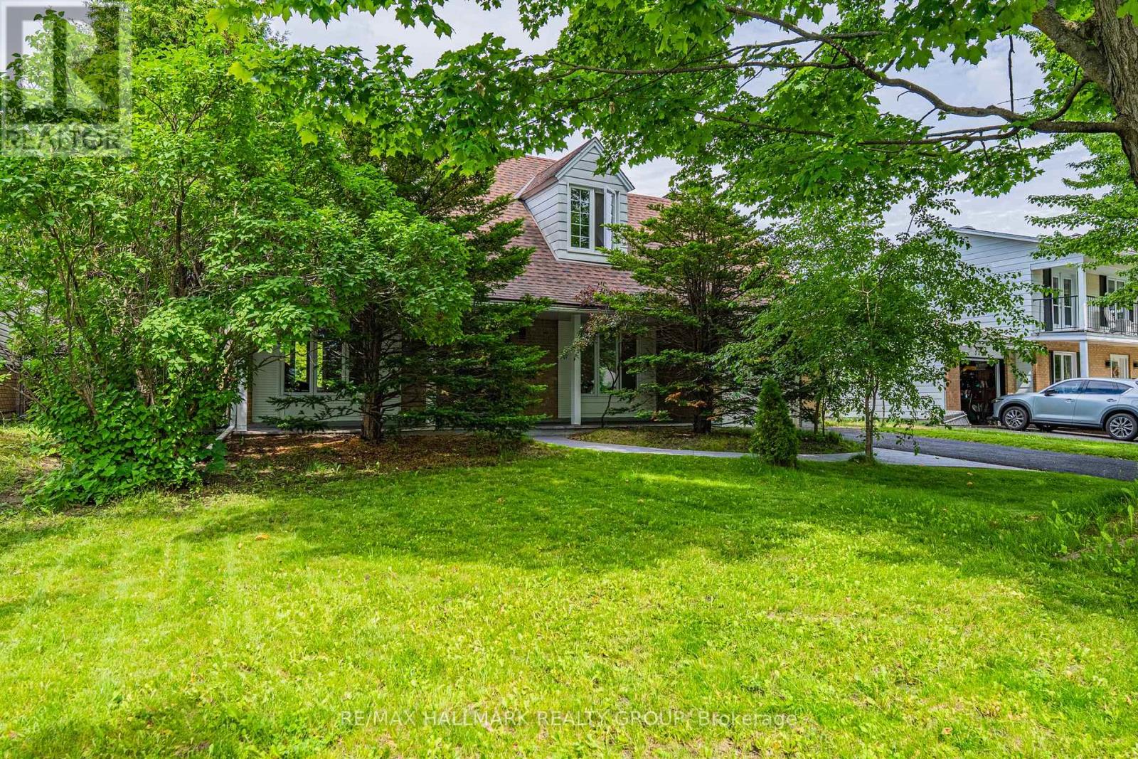 3319 Kodiak Street, Ottawa, Ontario  K1V 7S7 - Photo 2 - X13479258