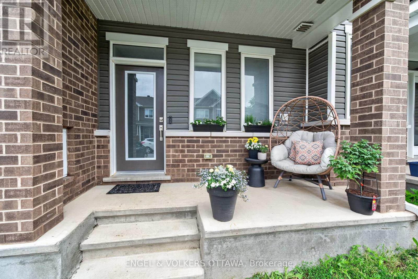 33 Focality Crescent, Ottawa, Ontario K2J 6W7 - Photo 2 - X13479294
