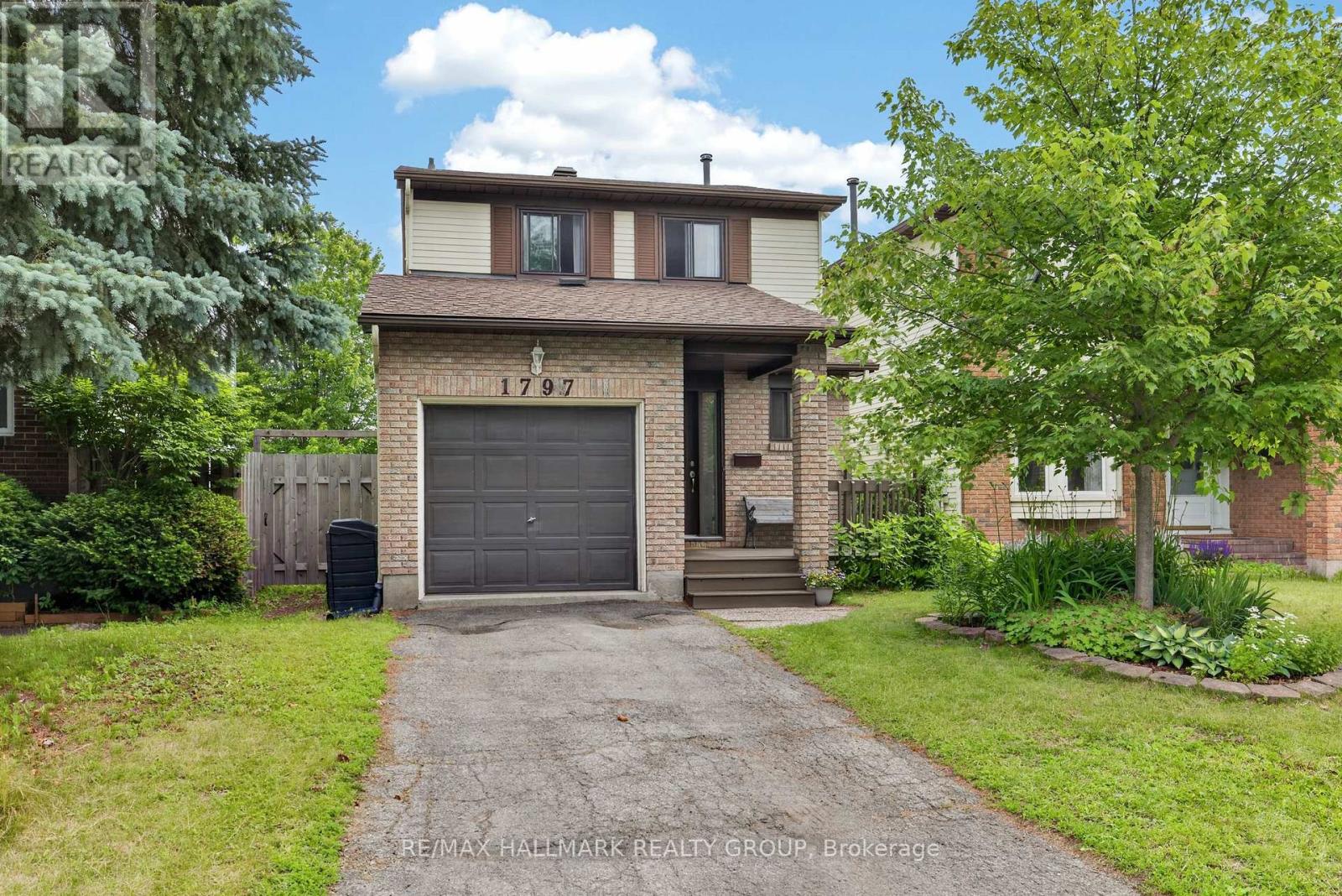 1797 Bromont Way, Ottawa, Ontario  K1C 5J7 - Photo 2 - X13479380