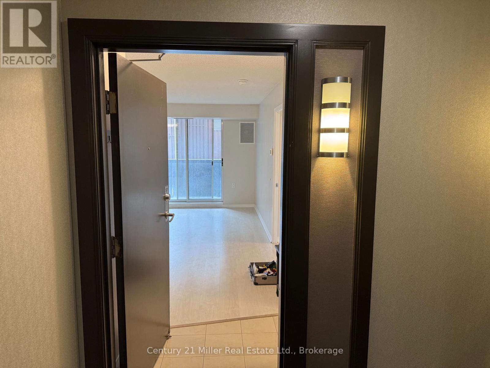 501 - 35 Finch Avenue E, Toronto, Ontario  M2N 6Z8 - Photo 3 - C13479250