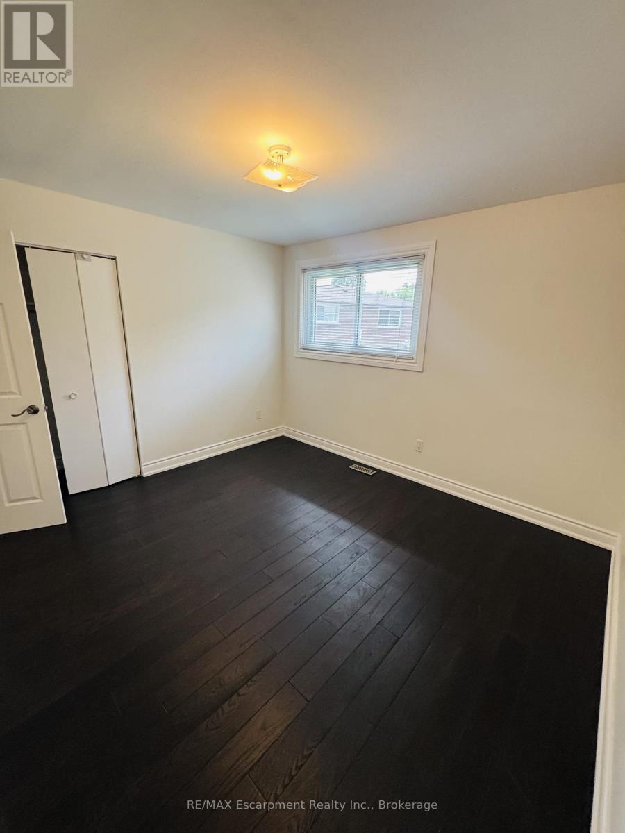 3361 Rexway Drive, Burlington, Ontario  L7N 2L2 - Photo 7 - W13479348