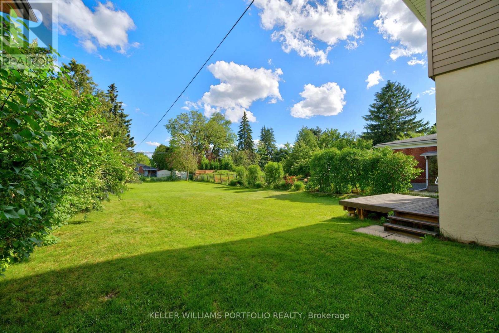 23 Graystone Gardens, Toronto, Ontario  M8Z 3C2 - Photo 29 - W13478974