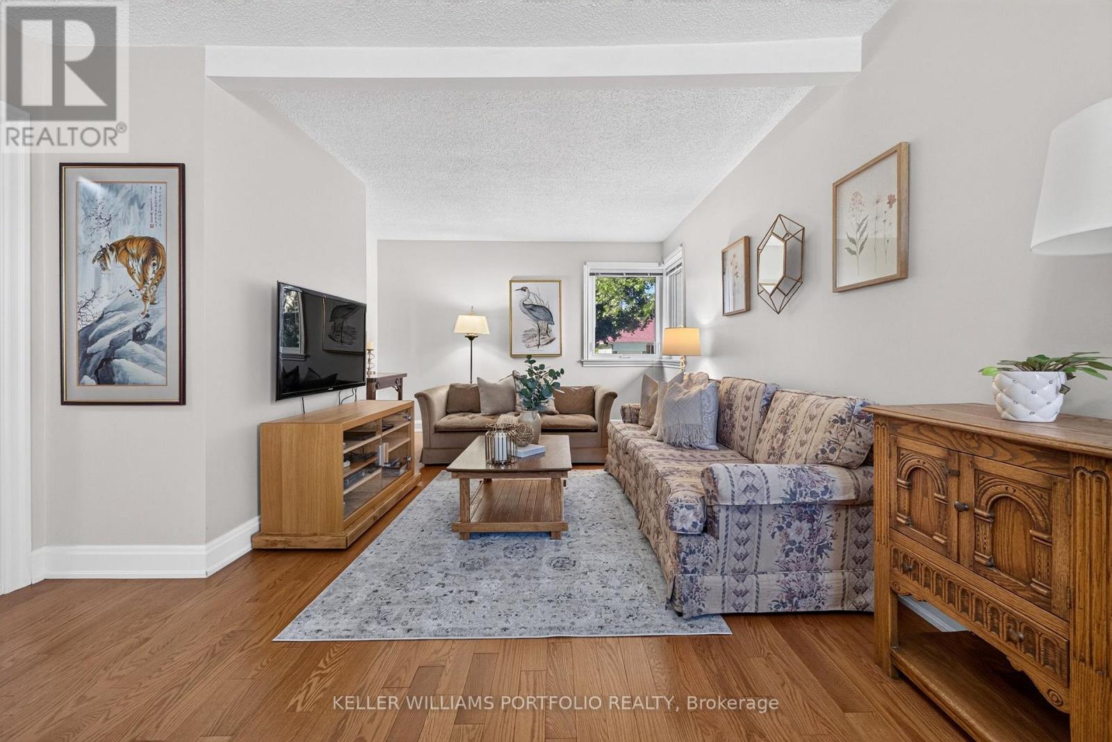 23 Graystone Gardens, Toronto, Ontario  M8Z 3C2 - Photo 3 - W13478974