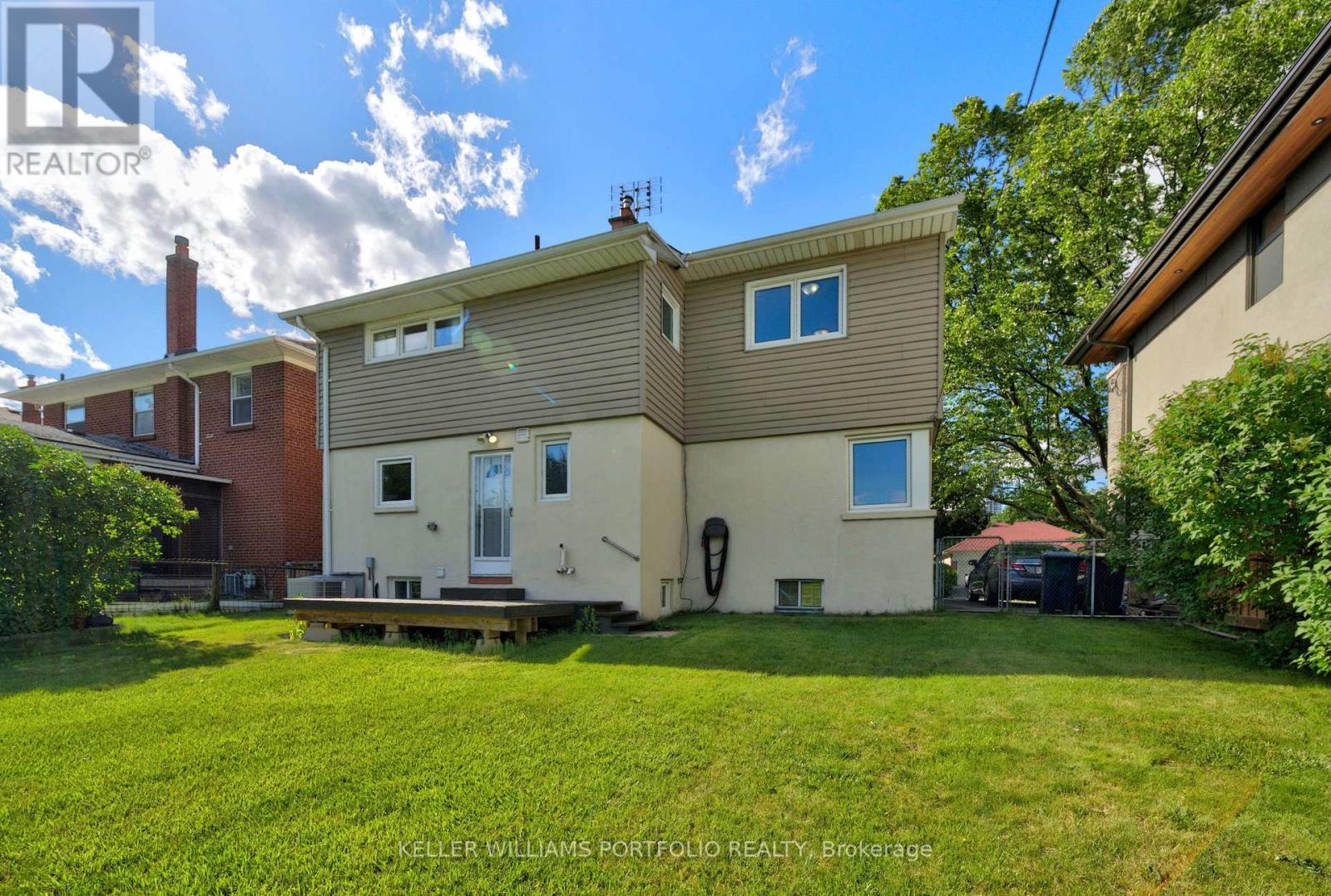23 Graystone Gardens, Toronto, Ontario  M8Z 3C2 - Photo 30 - W13478974