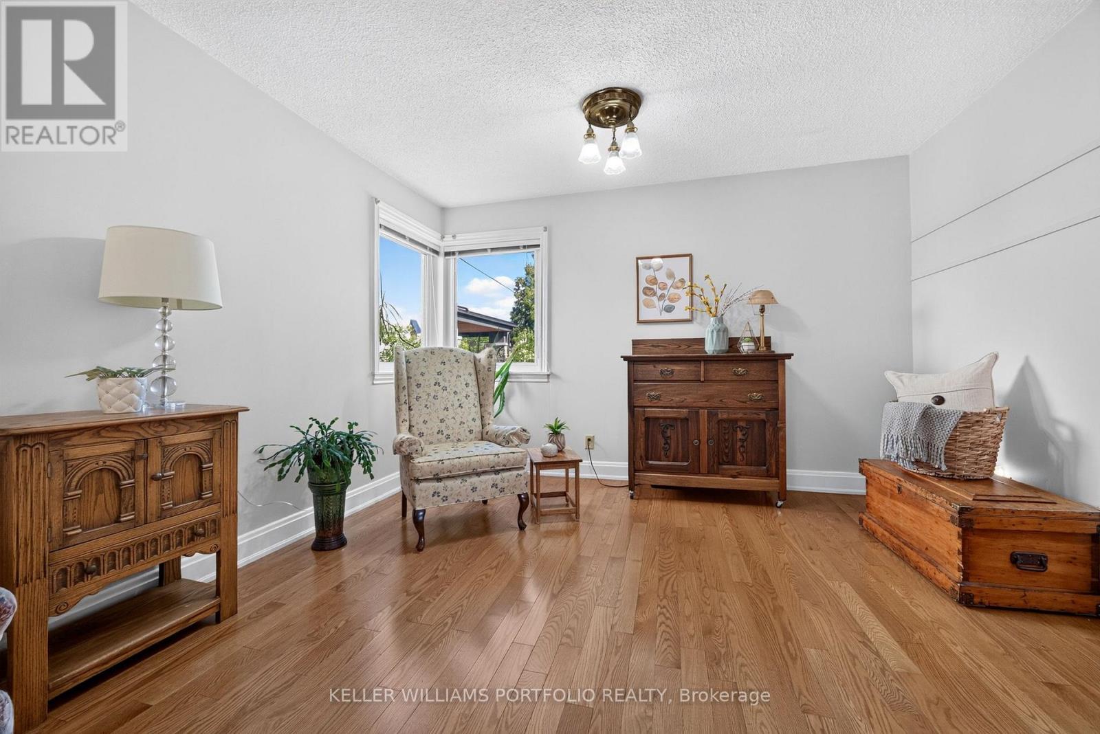 23 Graystone Gardens, Toronto, Ontario  M8Z 3C2 - Photo 6 - W13478974