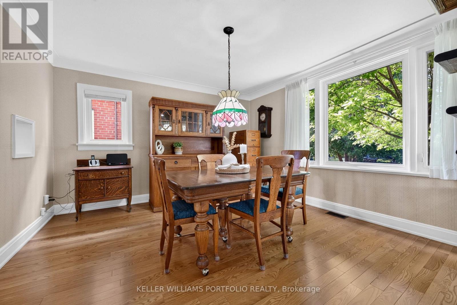 23 Graystone Gardens, Toronto, Ontario  M8Z 3C2 - Photo 9 - W13478974