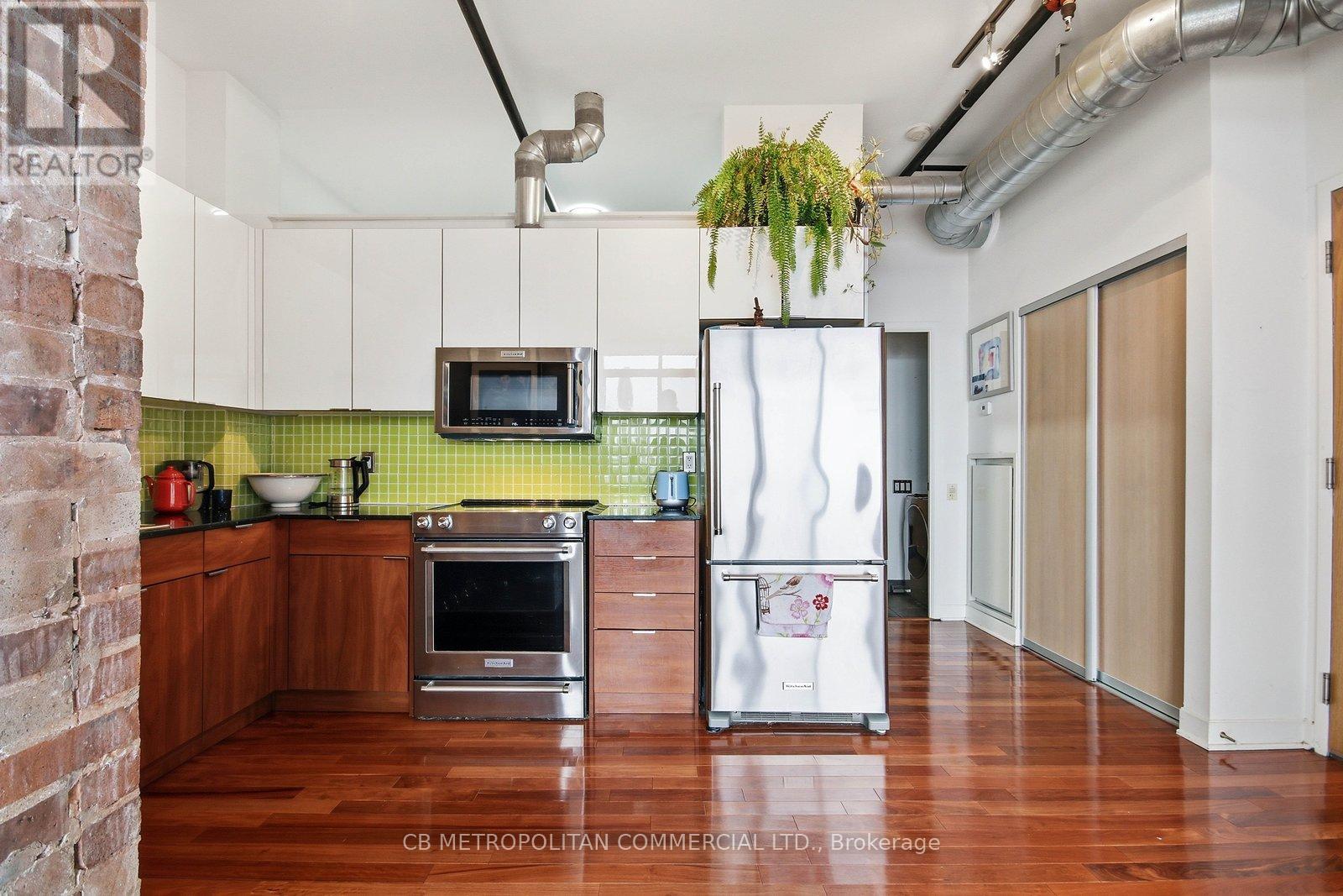 405 - 363 Sorauren Avenue, Toronto, Ontario  M6R 3C2 - Photo 5 - W13479032