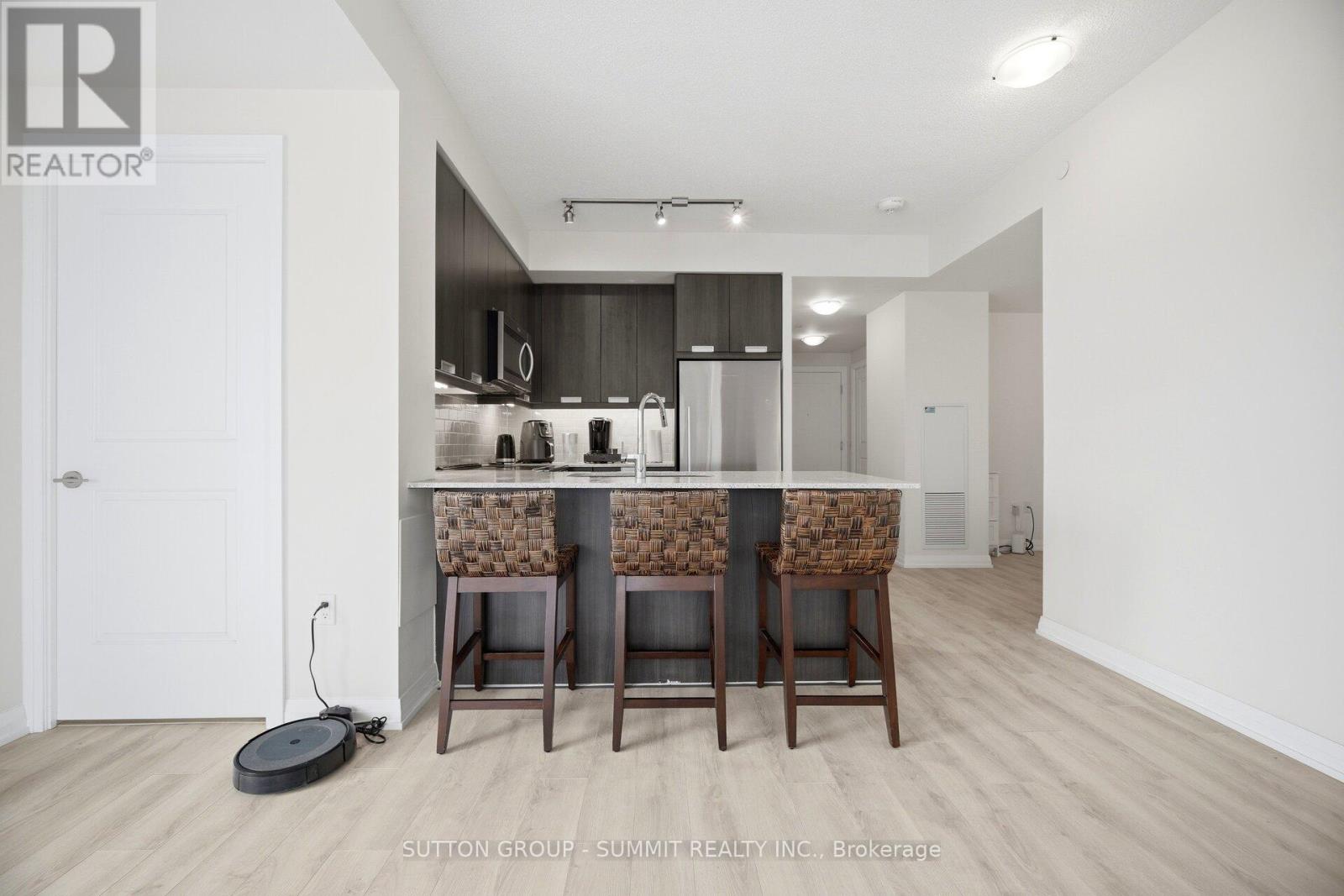 1814 - 35 Watergarden Drive, Mississauga, Ontario  L5R 0G8 - Photo 11 - W13479044