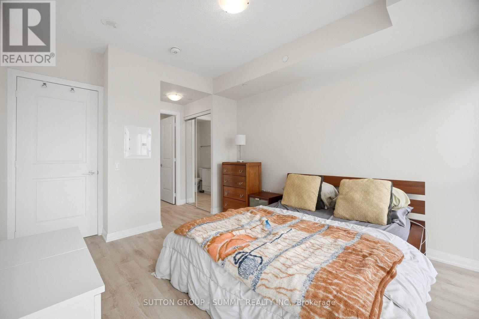 1814 - 35 Watergarden Drive, Mississauga, Ontario  L5R 0G8 - Photo 19 - W13479044