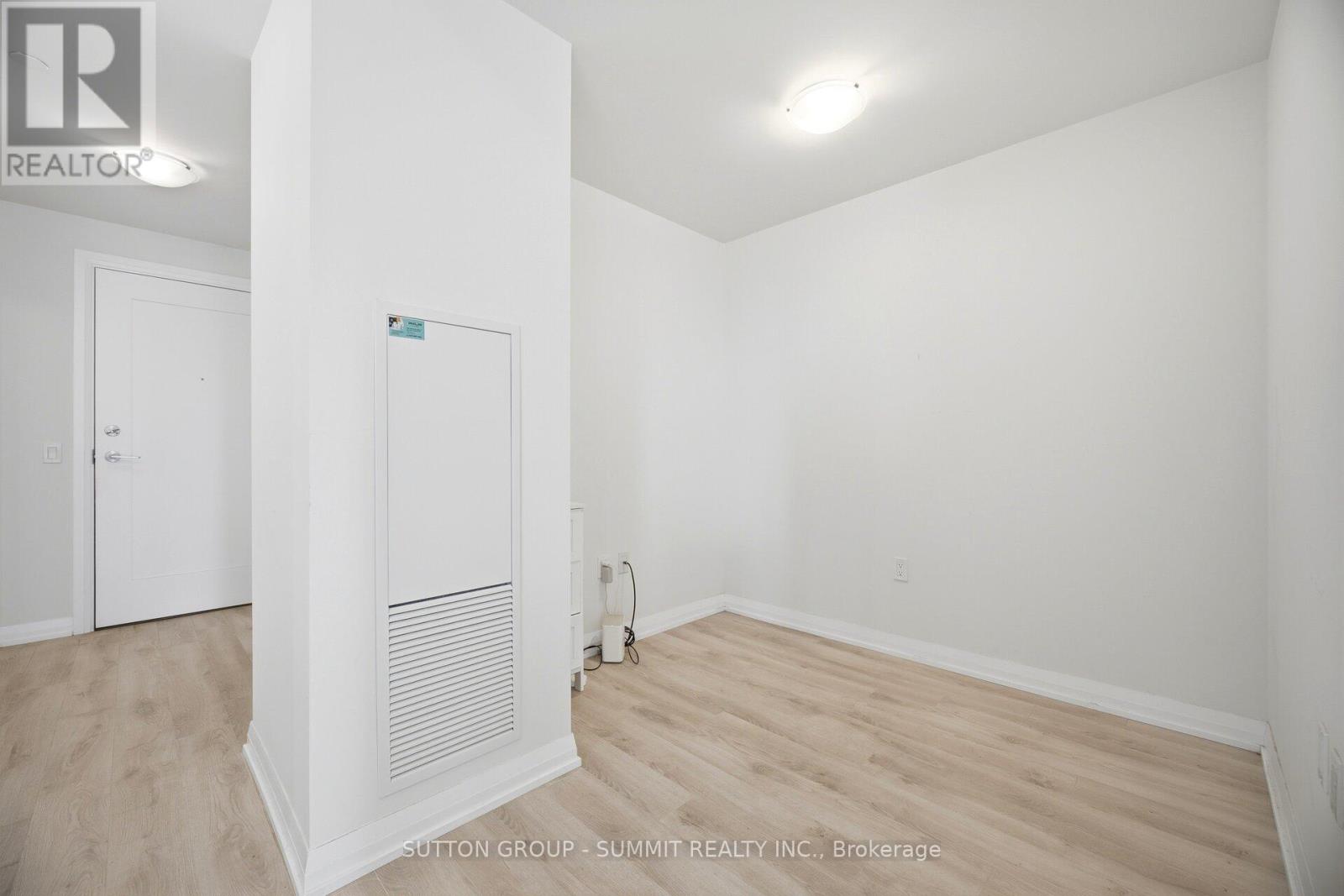 1814 - 35 Watergarden Drive, Mississauga, Ontario  L5R 0G8 - Photo 6 - W13479044