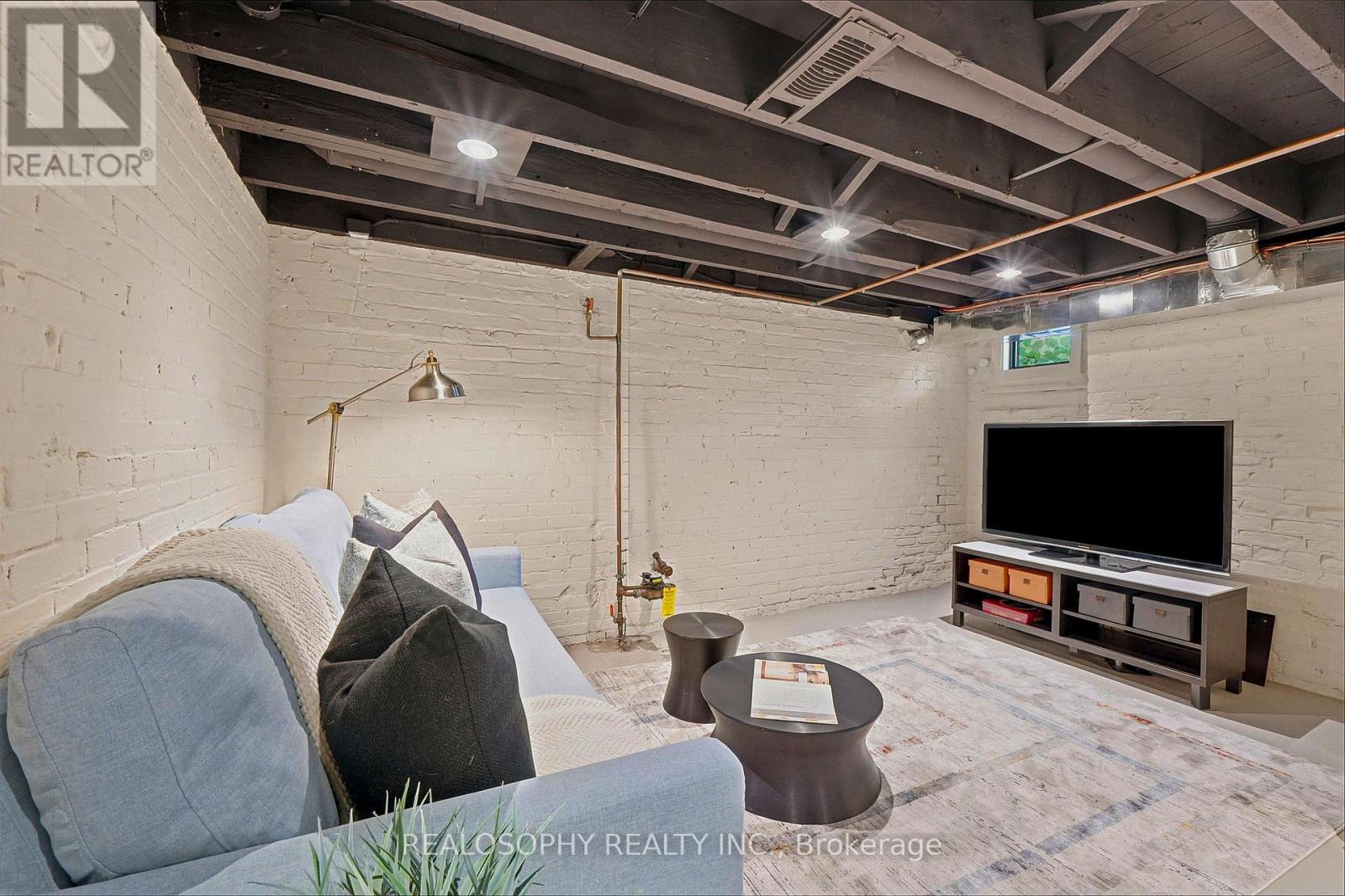 44 Gilmour Avenue, Toronto, Ontario  M6P 3A9 - Photo 31 - W13479072