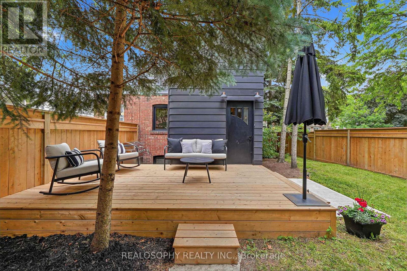 44 Gilmour Avenue, Toronto, Ontario  M6P 3A9 - Photo 38 - W13479072