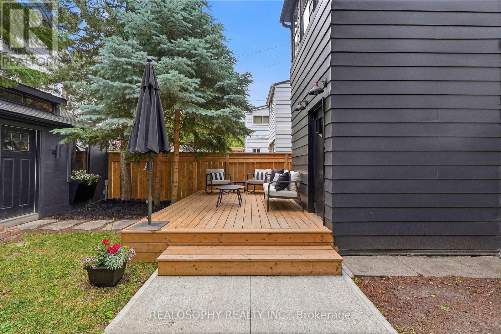 44 Gilmour Avenue, Toronto, Ontario  M6P 3A9 - Photo 40 - W13479072
