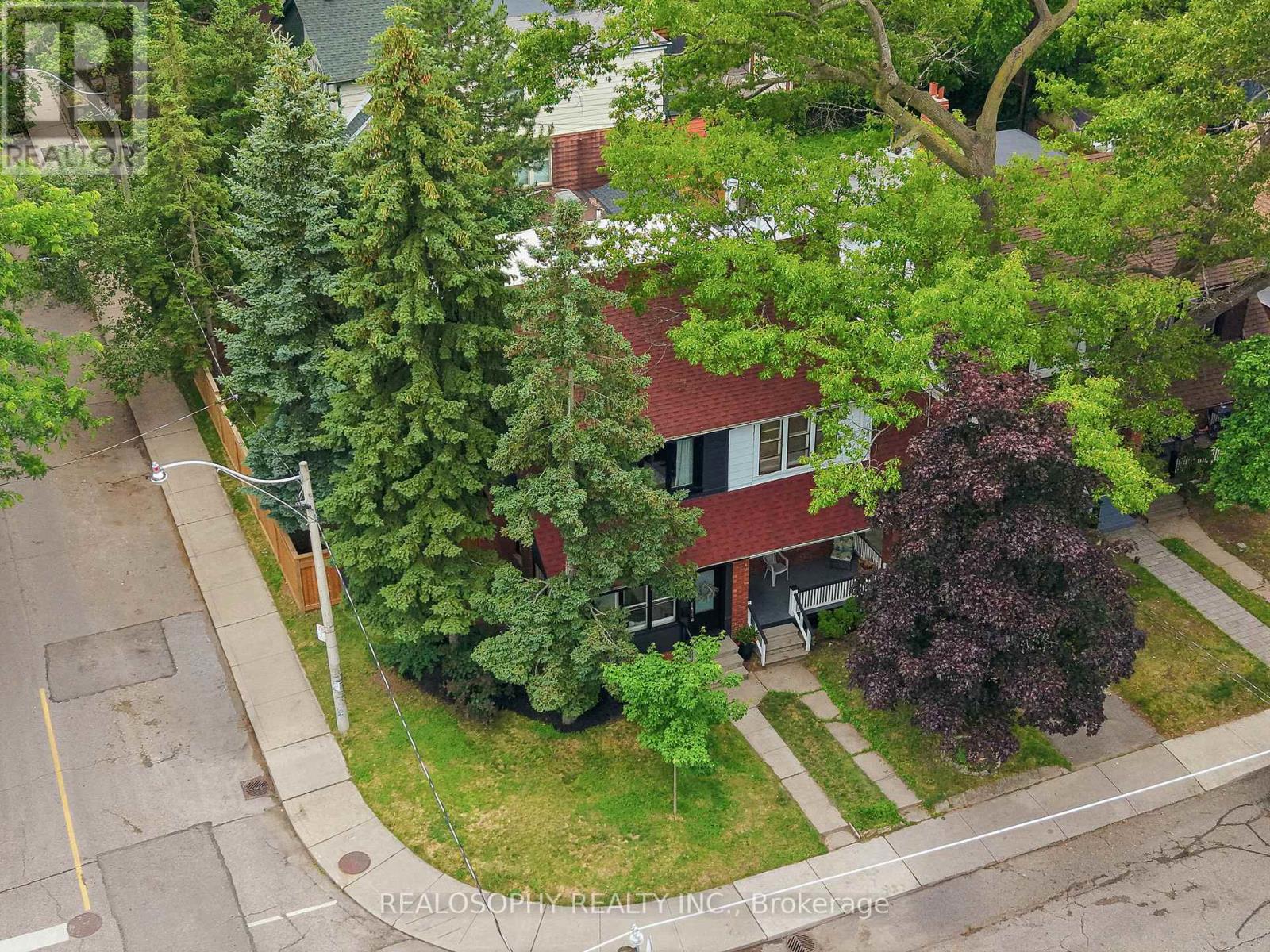 44 Gilmour Avenue, Toronto, Ontario  M6P 3A9 - Photo 45 - W13479072