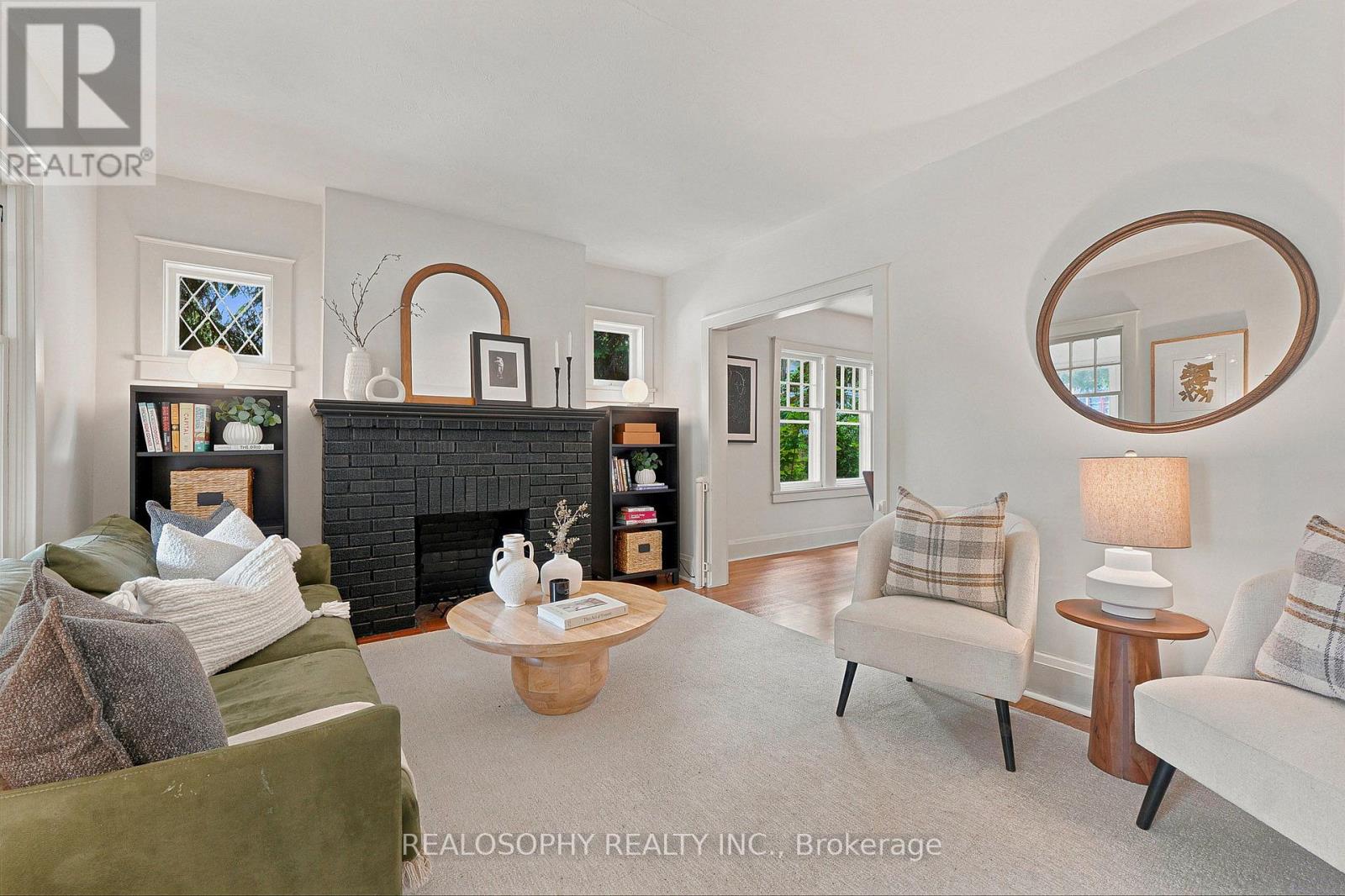 44 Gilmour Avenue, Toronto, Ontario  M6P 3A9 - Photo 6 - W13479072