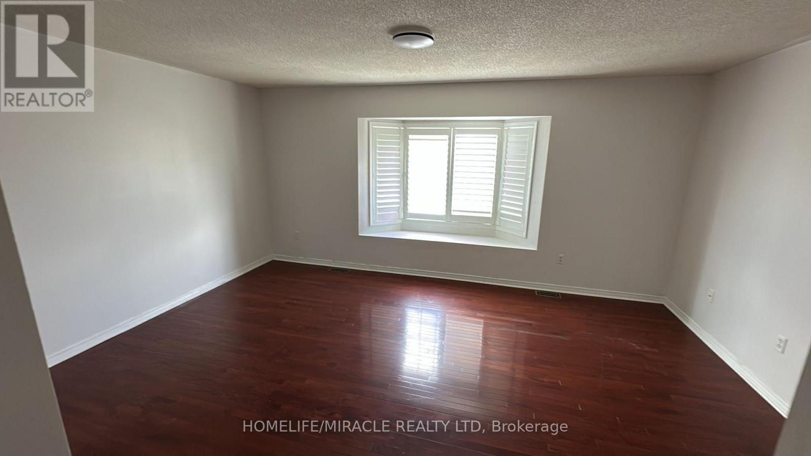 802 Genovese Place, Mississauga, Ontario L5V 3A7 - Photo 6 - W13470144