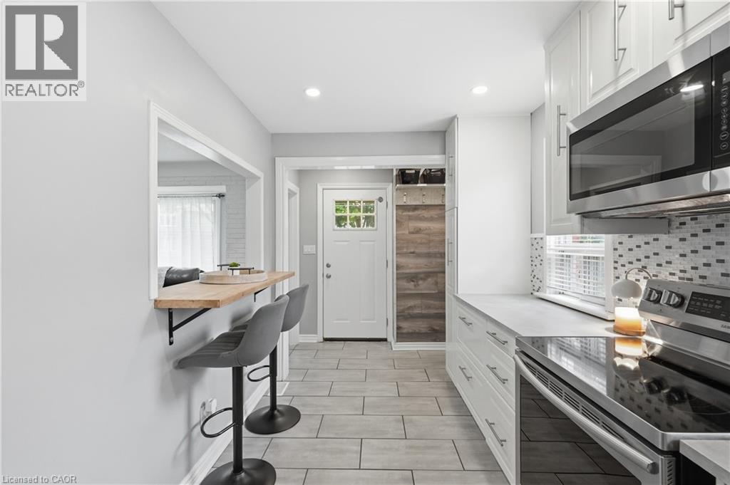 160 East 36th Street, Hamilton, Ontario  L8V 3Z4 - Photo 11 - 40842319