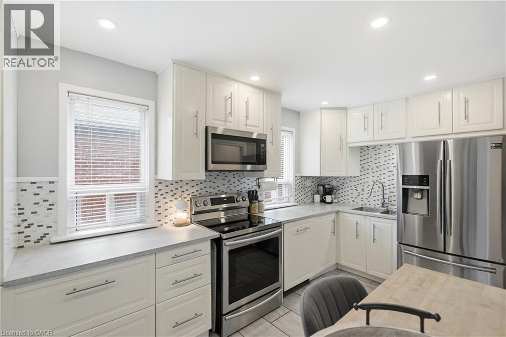 160 East 36th Street, Hamilton, Ontario  L8V 3Z4 - Photo 12 - 40842319