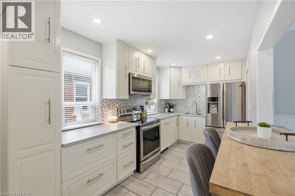 160 East 36th Street, Hamilton, Ontario  L8V 3Z4 - Photo 9 - 40842319