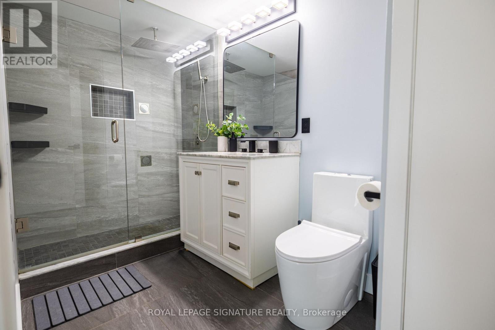 1905 - 155 Legion Road N, Toronto, Ontario  M8Y 0A7 - Photo 18 - W13478660