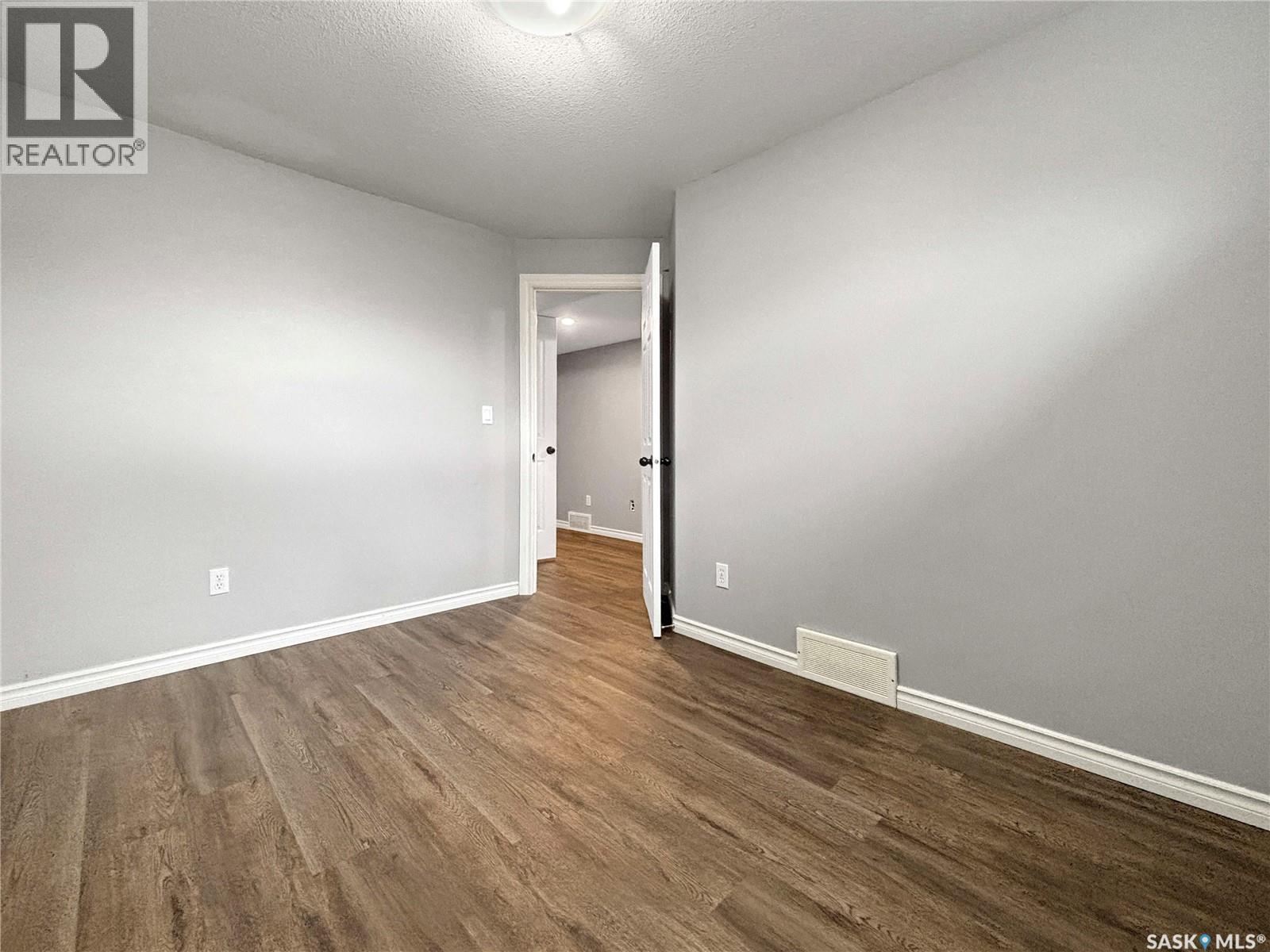 2955 Mcclocklin Road, Saskatoon, Saskatchewan  S7R 0A1 - Photo 32 - SK040382