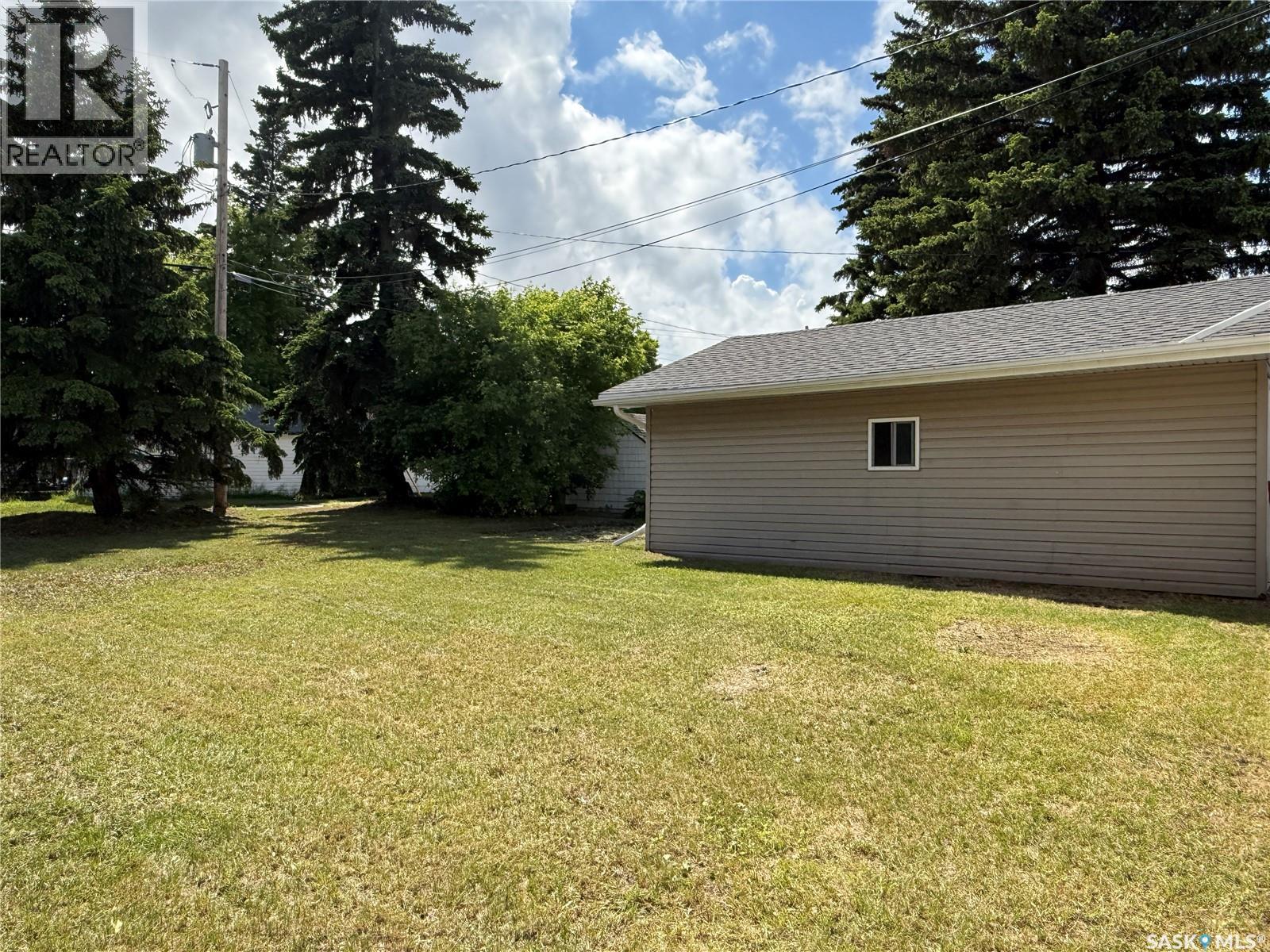 443 7th Avenue W, Melville, Saskatchewan  S0A 2P0 - Photo 30 - SK040290