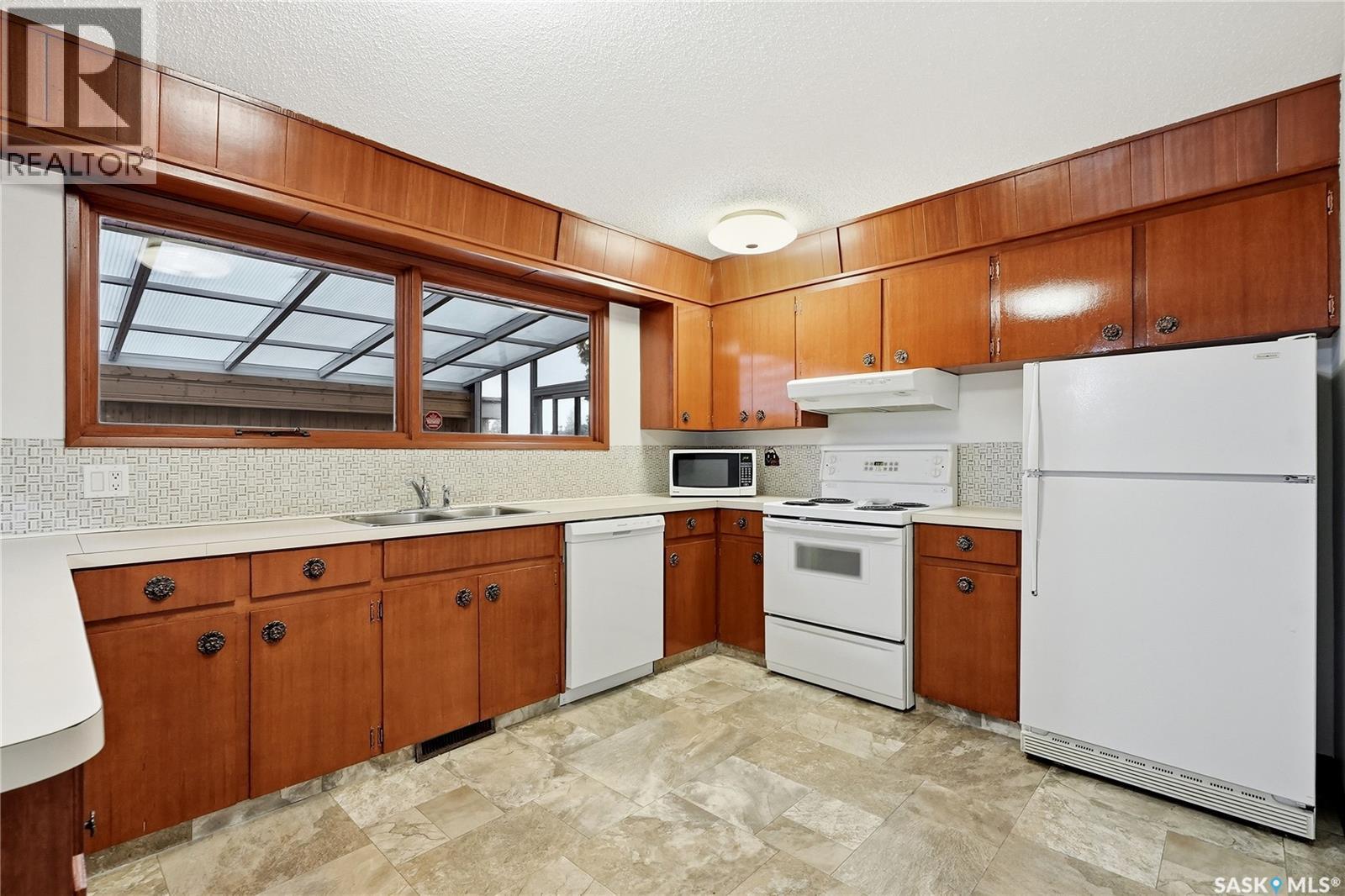 21 Bateman Crescent, Saskatoon, Saskatchewan  S7H 3C3 - Photo 12 - SK040133