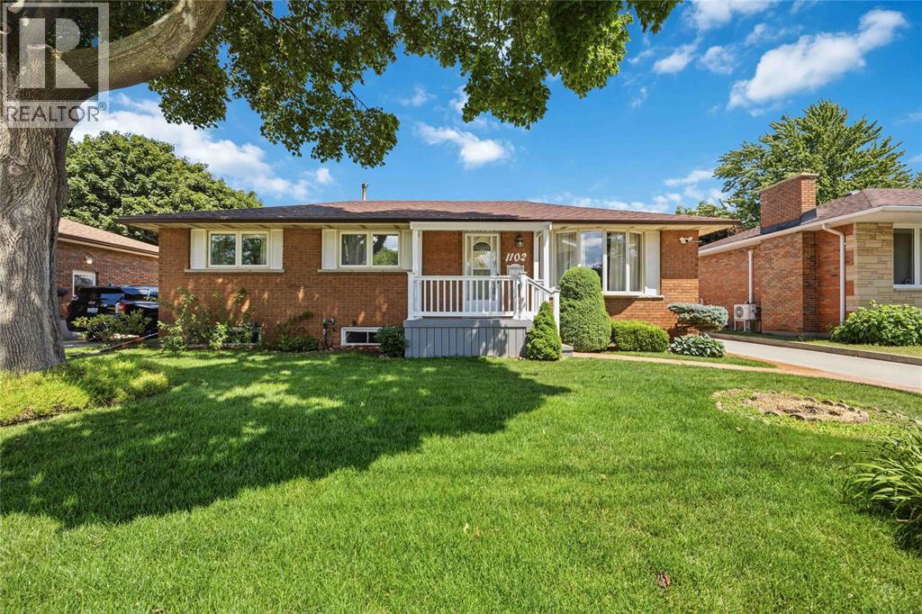 1102 Indian Road, Sarnia, Ontario  N7V 4C5 - Photo 2 - 26014859