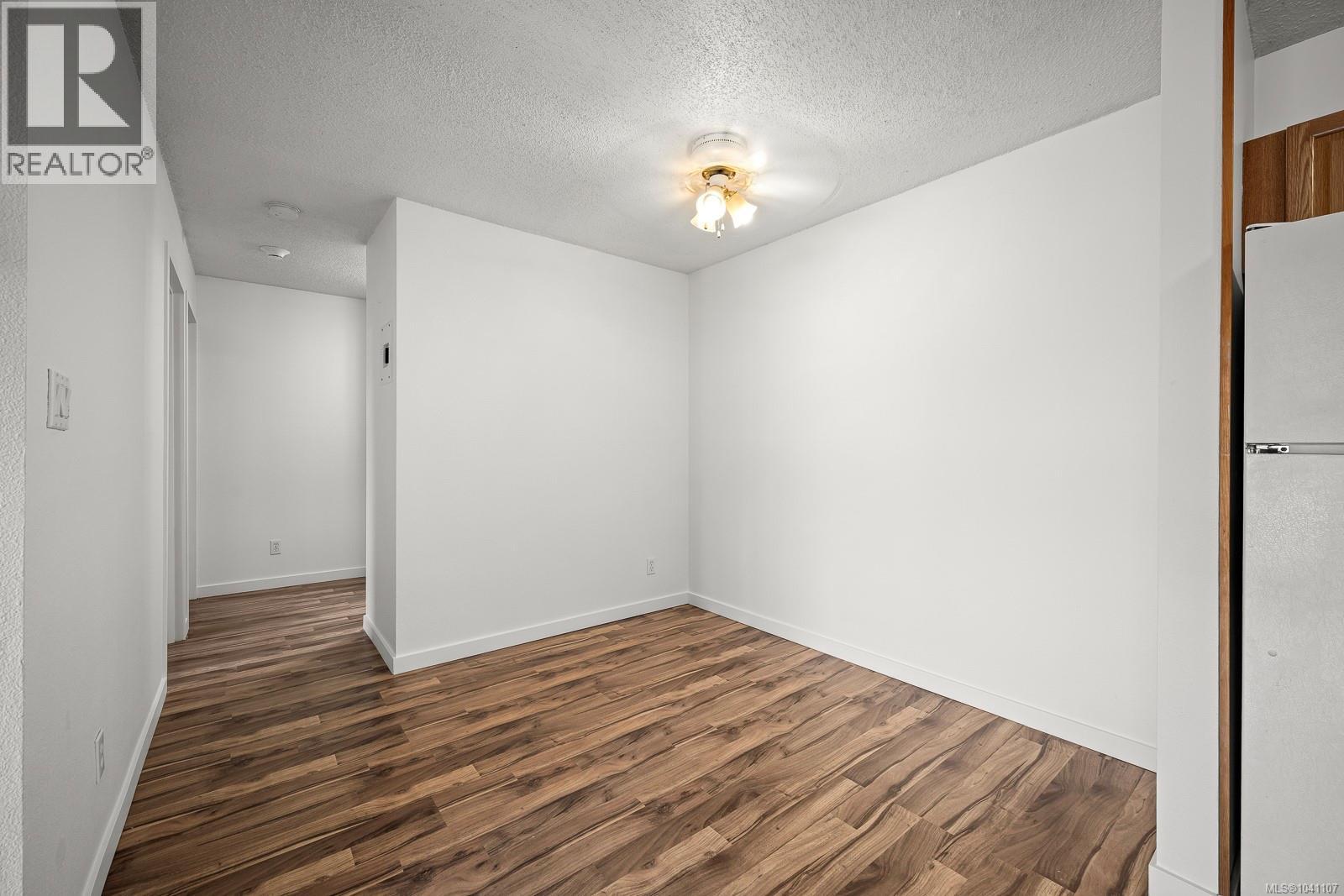 107 1130 Willemar Ave, Courtenay, British Columbia  V9N 3L9 - Photo 10 - 1041107