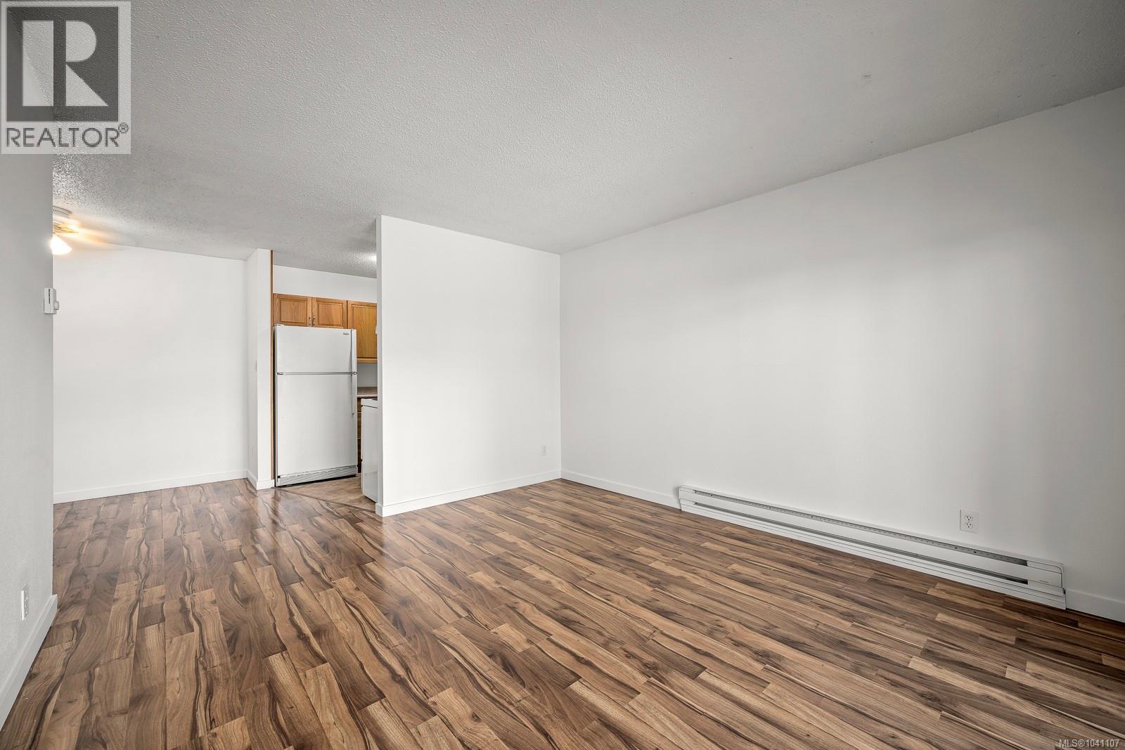 107 1130 Willemar Ave, Courtenay, British Columbia  V9N 3L9 - Photo 13 - 1041107