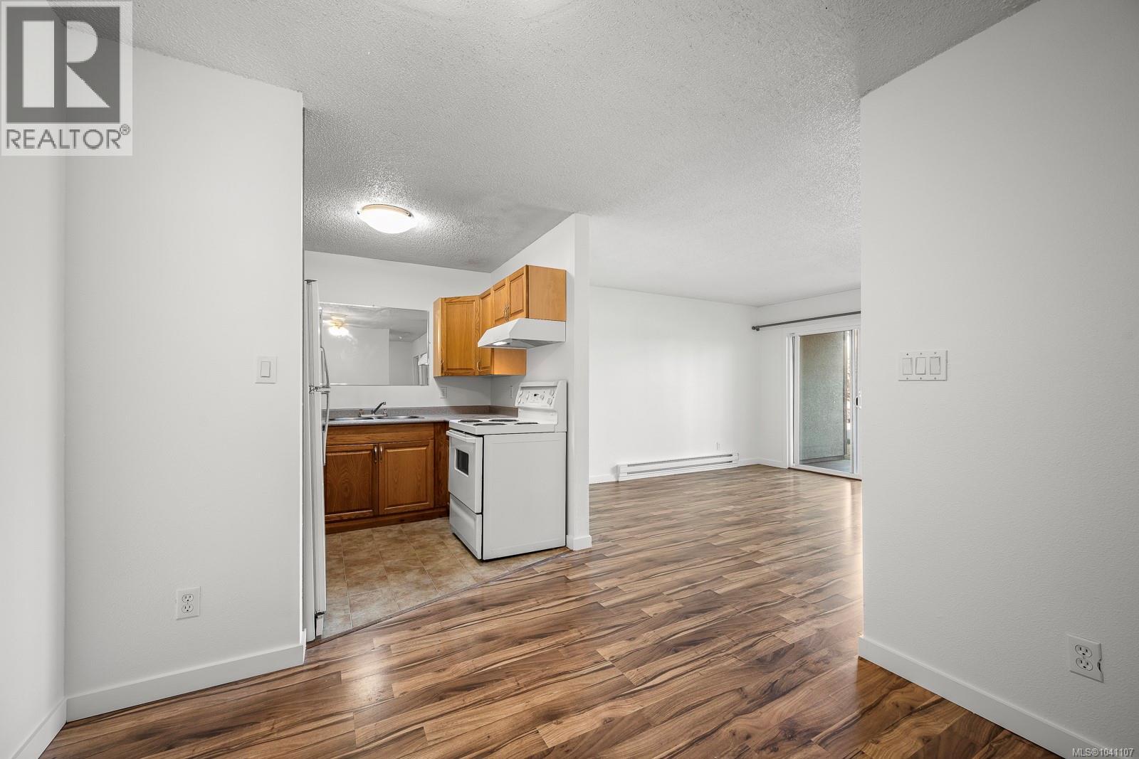 107 1130 Willemar Ave, Courtenay, British Columbia  V9N 3L9 - Photo 17 - 1041107