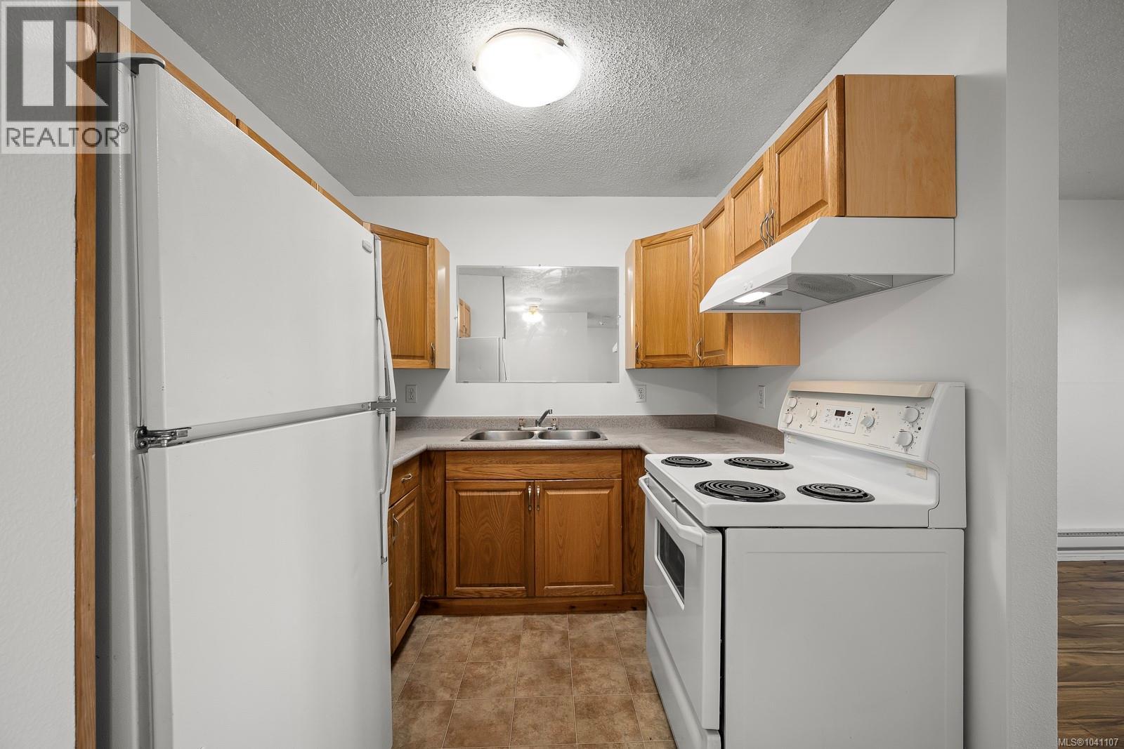 107 1130 Willemar Ave, Courtenay, British Columbia  V9N 3L9 - Photo 20 - 1041107
