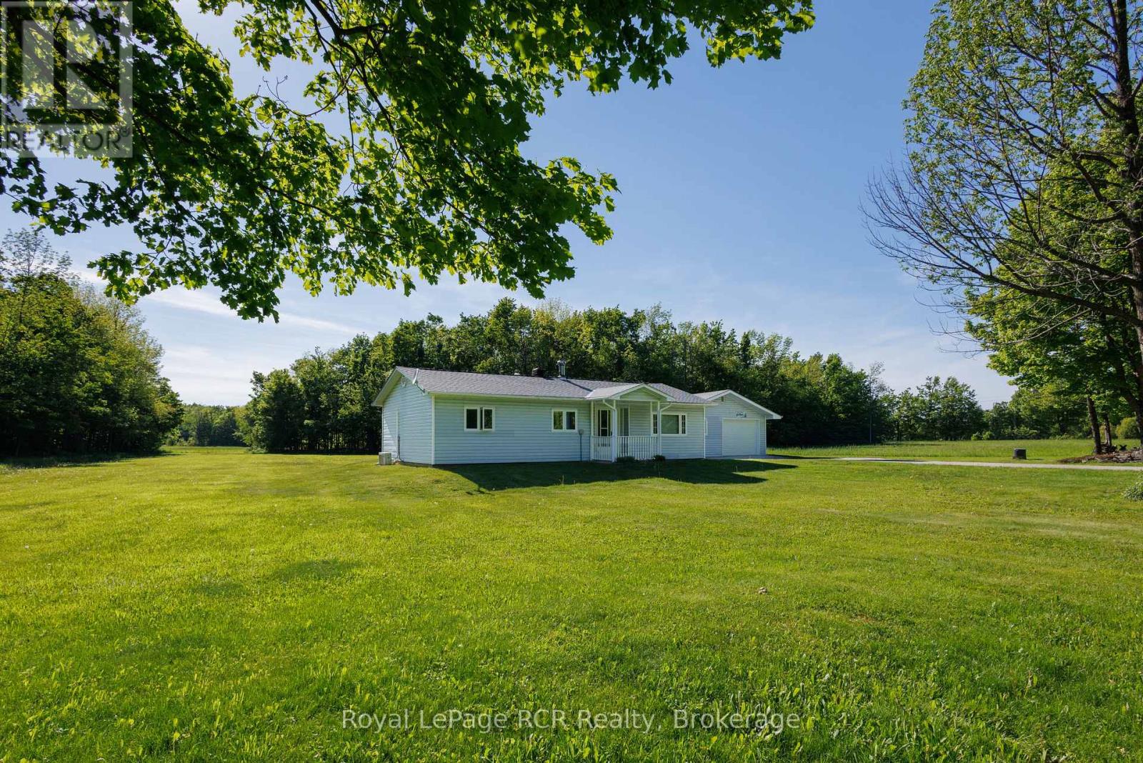 310420 Kemble Rock Road, Georgian Bluffs, Ontario  N0H 2T0 - Photo 2 - X13418052
