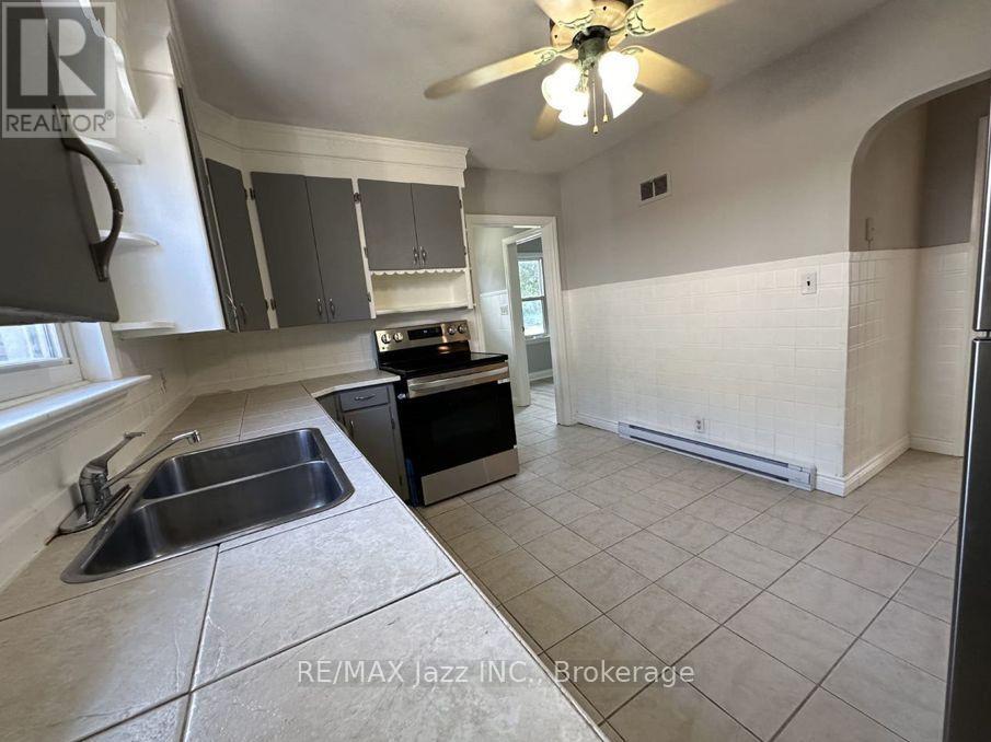 Main - 59 Wilson Road S, Oshawa, Ontario  L1H 6B6 - Photo 10 - E13479454